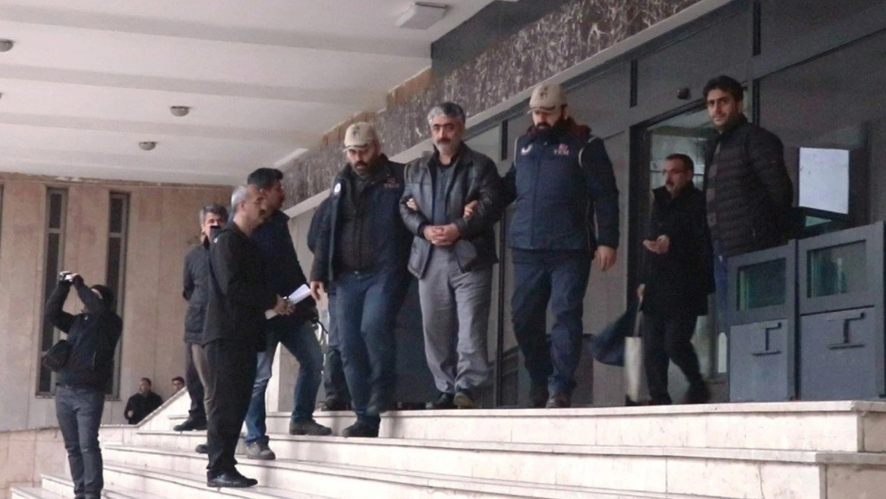 Malatya'da PKK/KCK soruşturması: 5 tutuklama