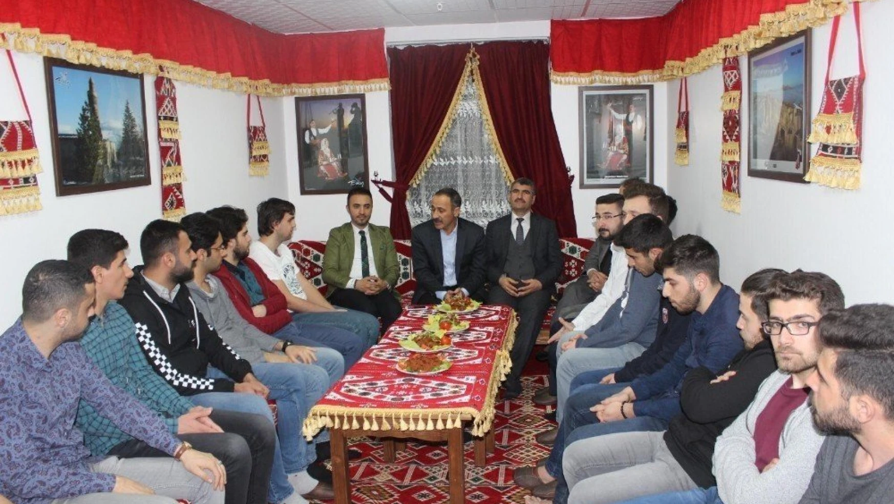 Elazığ'da 'KYK Gönül Sohbetleri' programı
