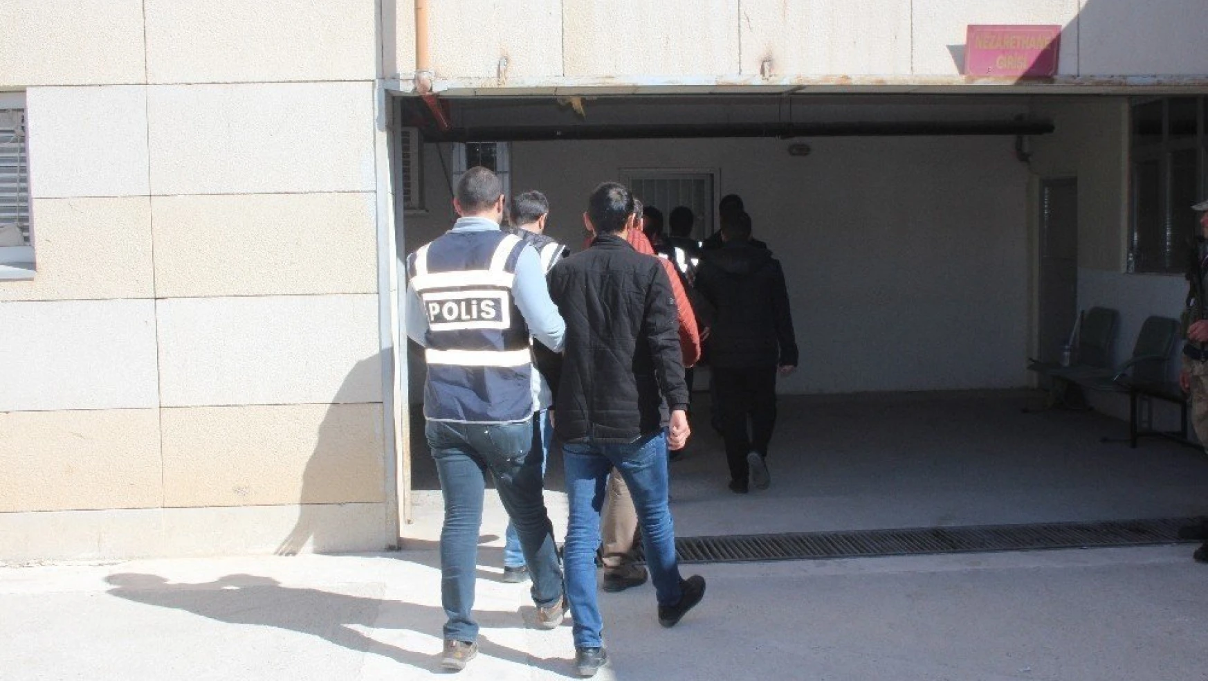 Elazığ'da FETÖ operasyonu: 5 şüpheli adliyeye sevk edildi