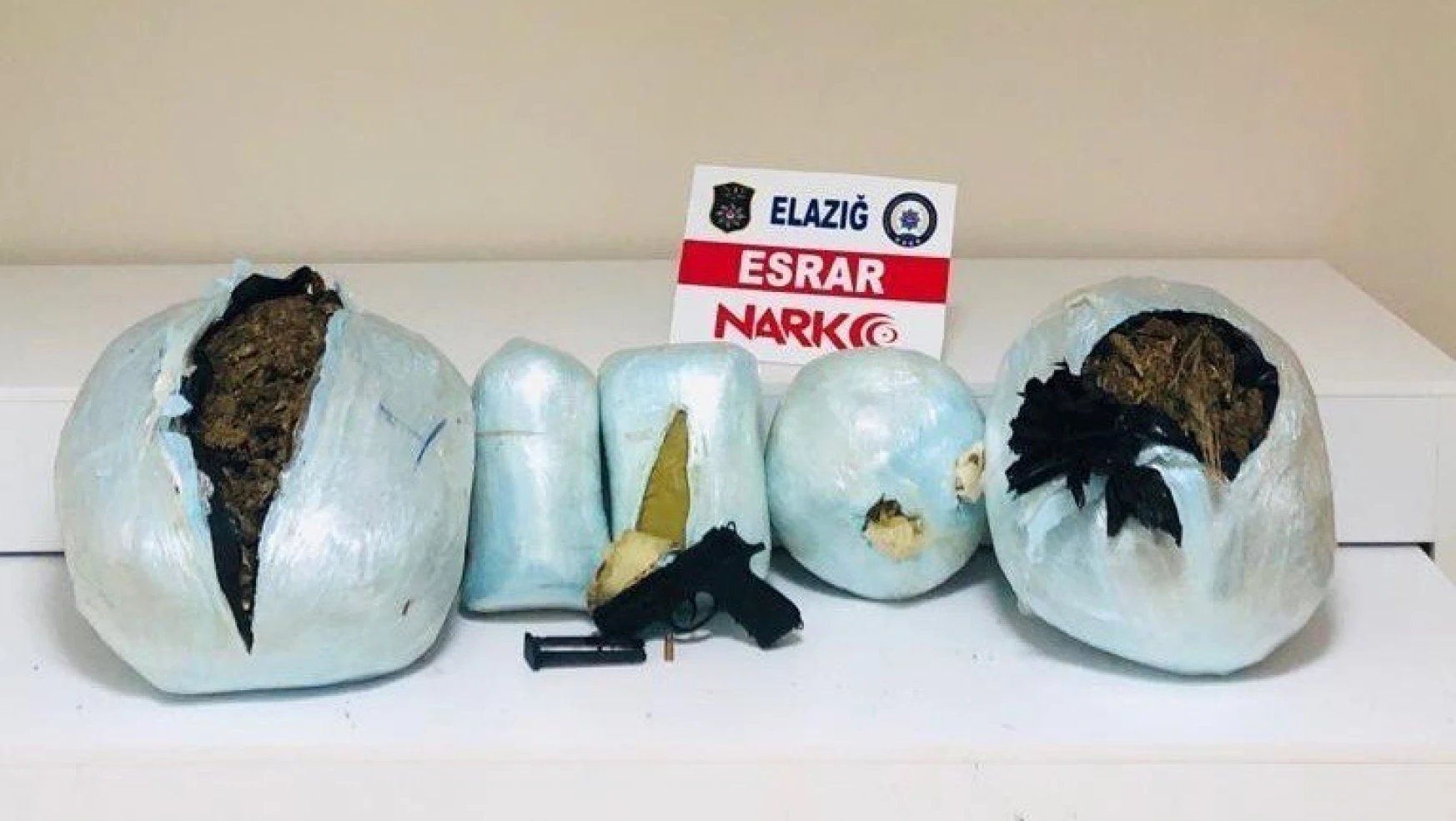 Elazığ'da uyuşturucudan 2 şüpheli tutuklandı