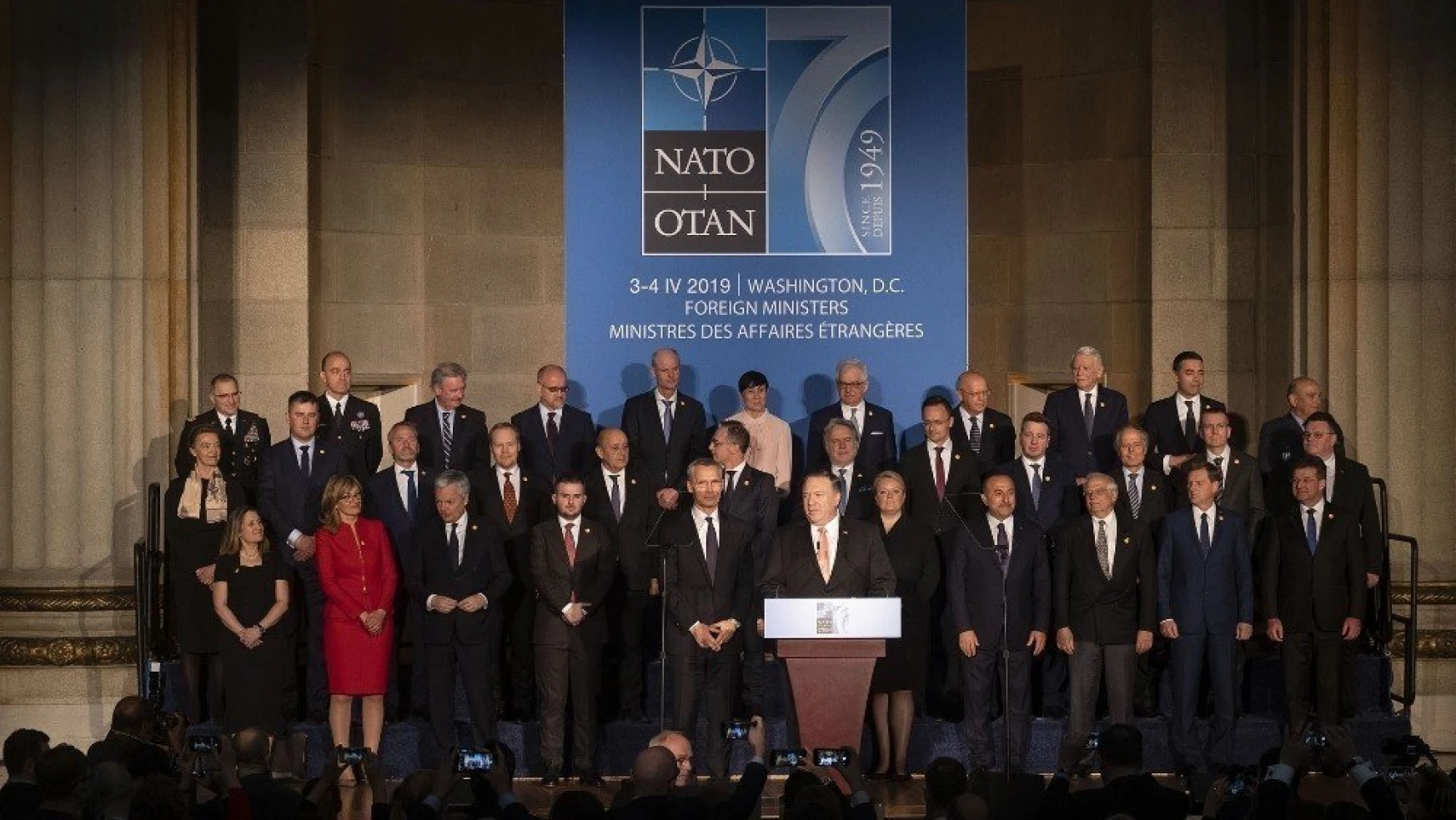 NATO zirvesinde konuşan Pompeo: 'Avrupa NATO sayesinde ayağa kalktı'