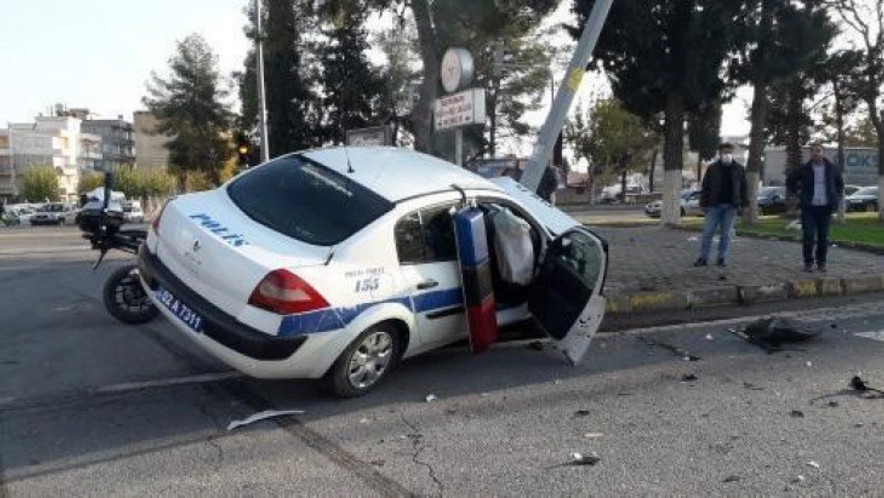 Adıyaman'da kaza yapan polisler yaralandı