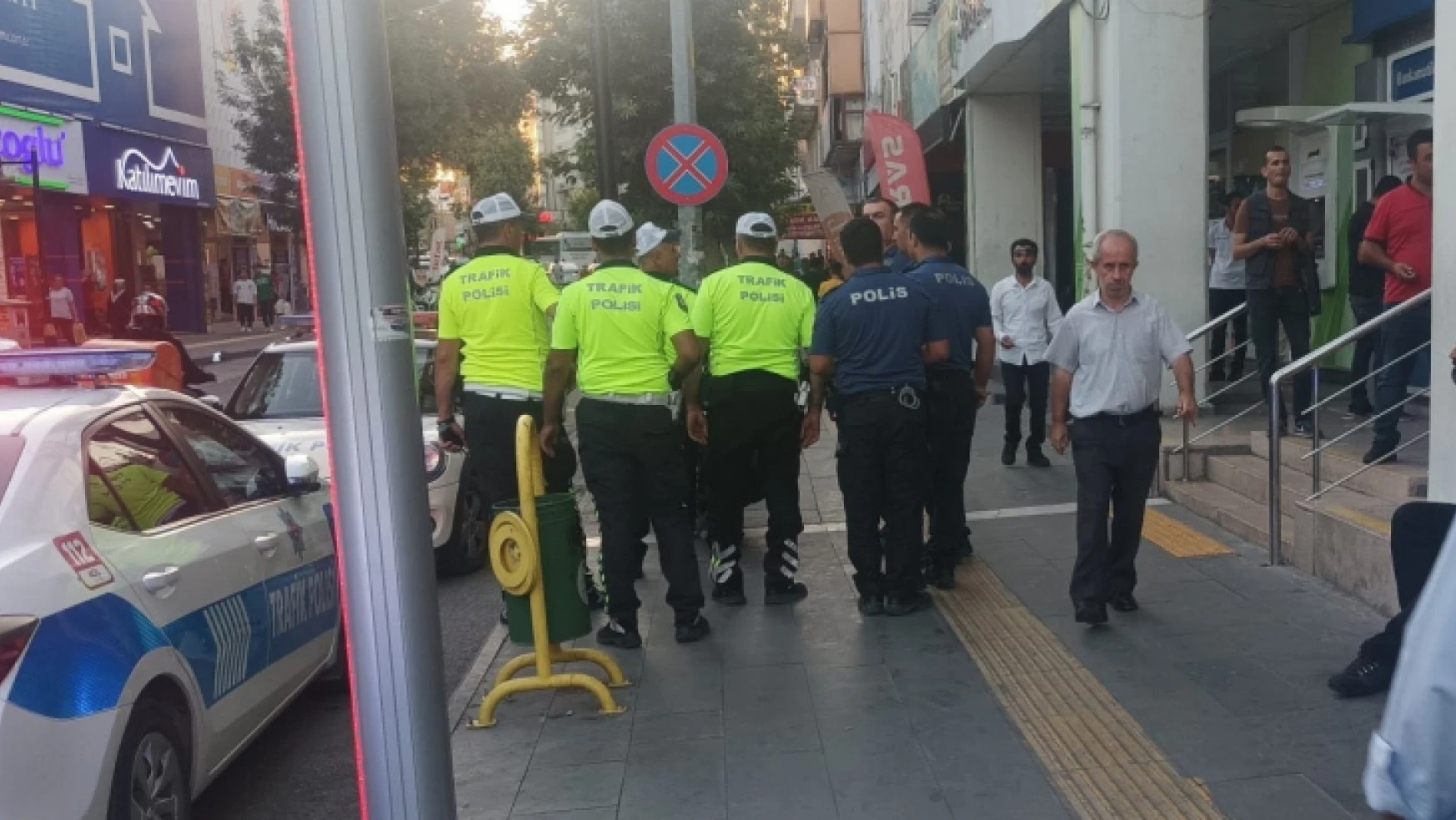 Adıyaman'da yol verme kavgasına polis müdahalesi