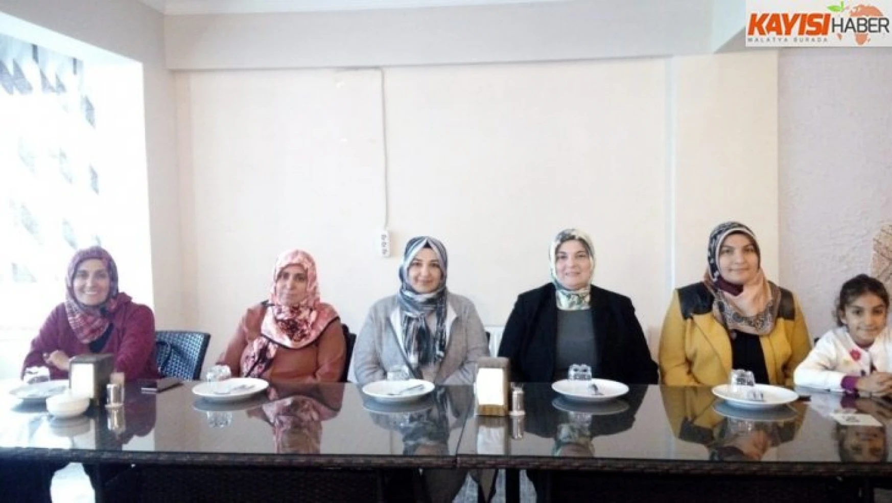 AK Parti kadın kolları toplantısı Doğanşehir'de yapıldı