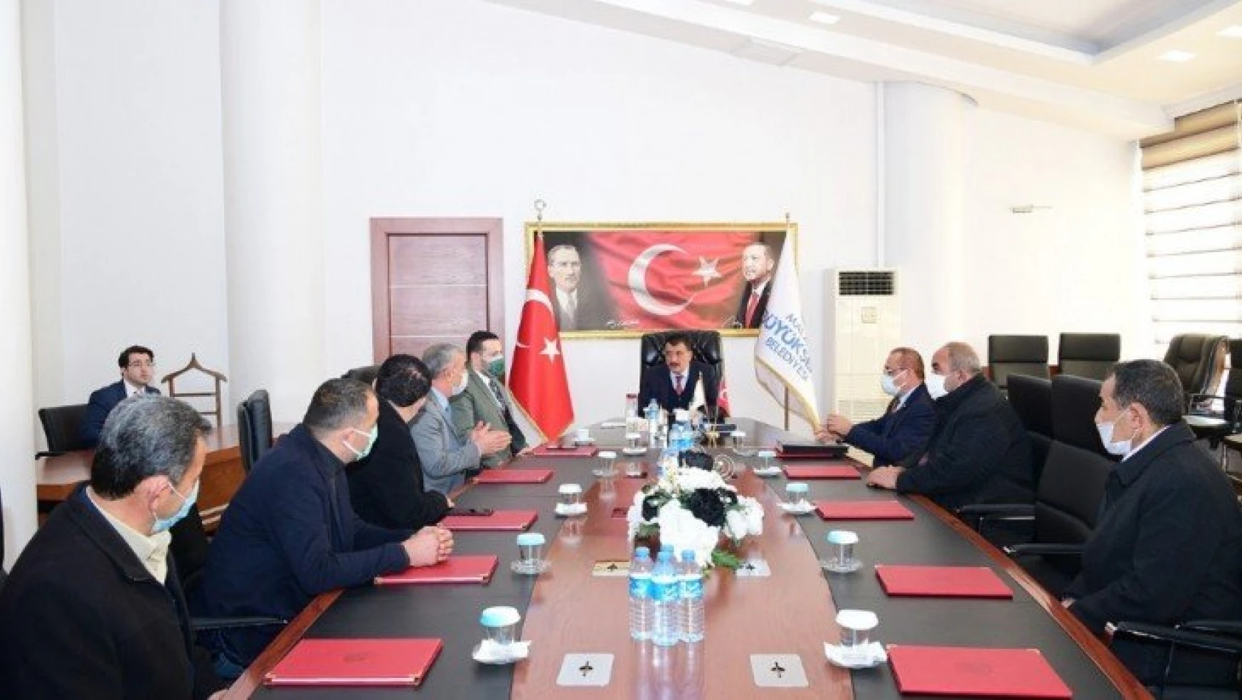 Akçadağ muhtarlarından Başkan Gürkan'a ziyaret