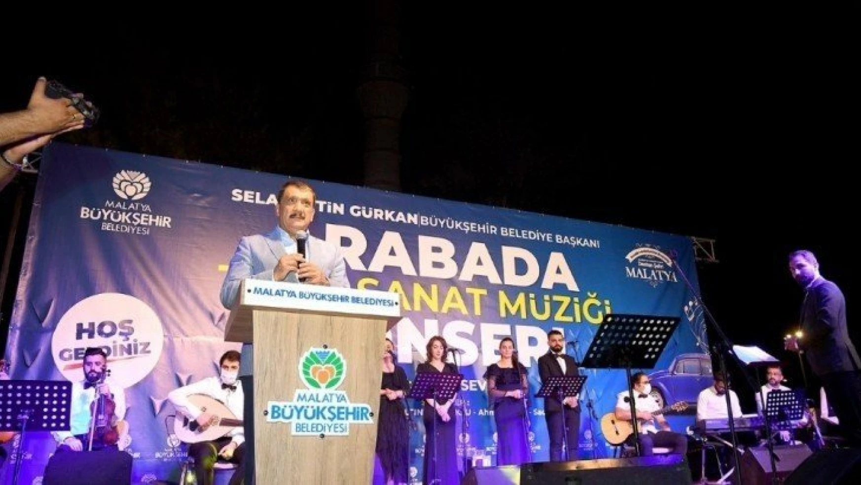 Arabada Türk sanat müziği konseri