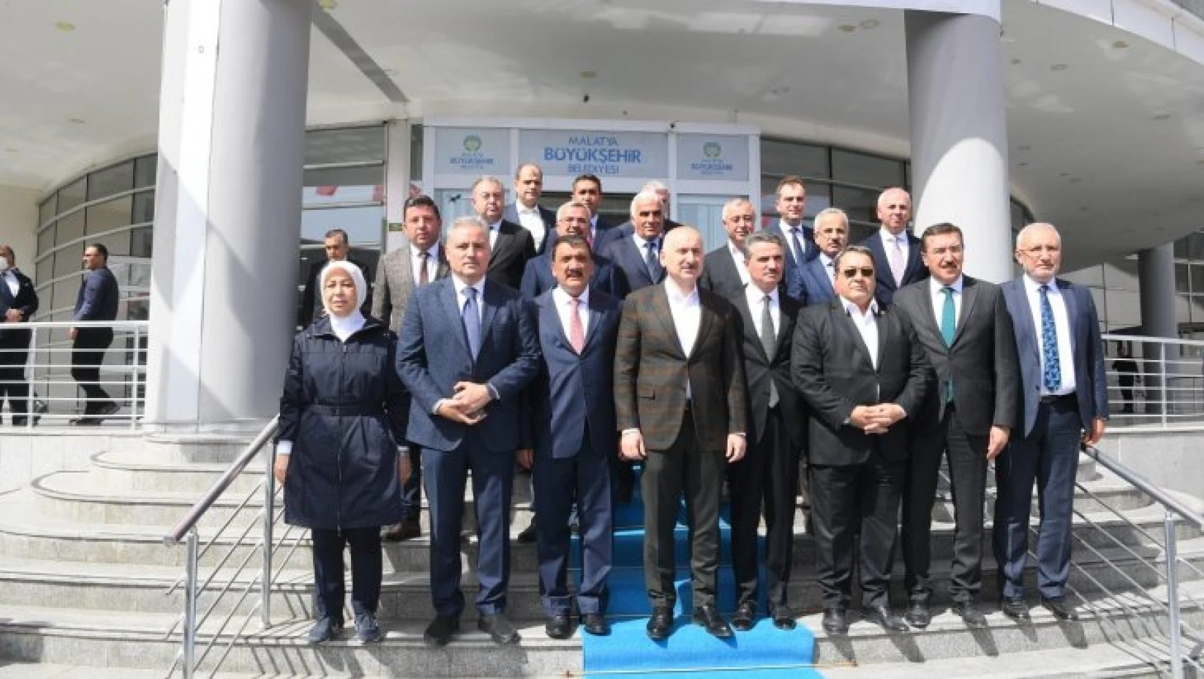 Bakan Karaismailoğlu'ndan Başkan Gürkan'a ziyaret
