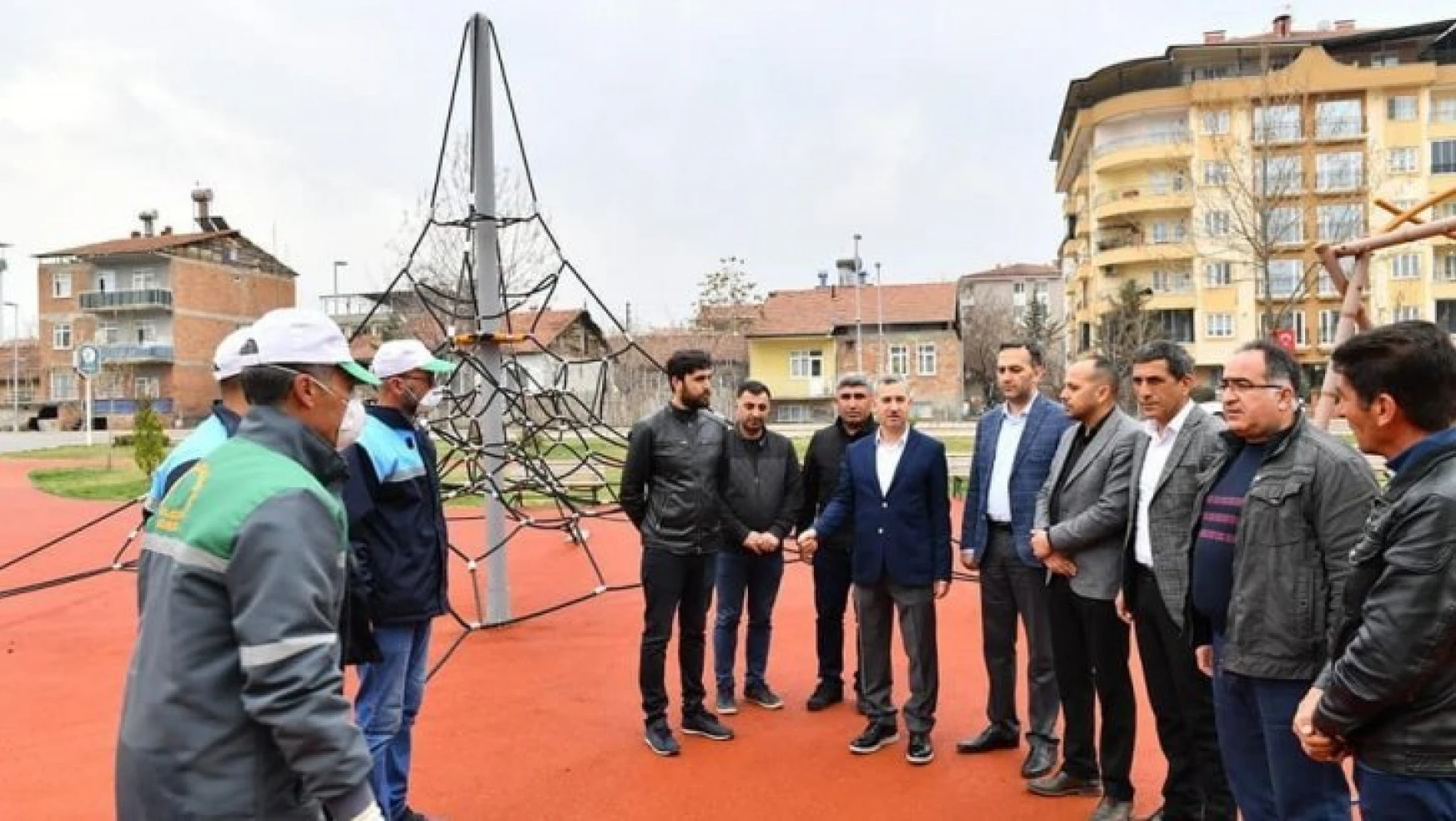 Başkan Çınar,  oyun gruplarının dezenfekte çalışmalarını yerinde inceledi