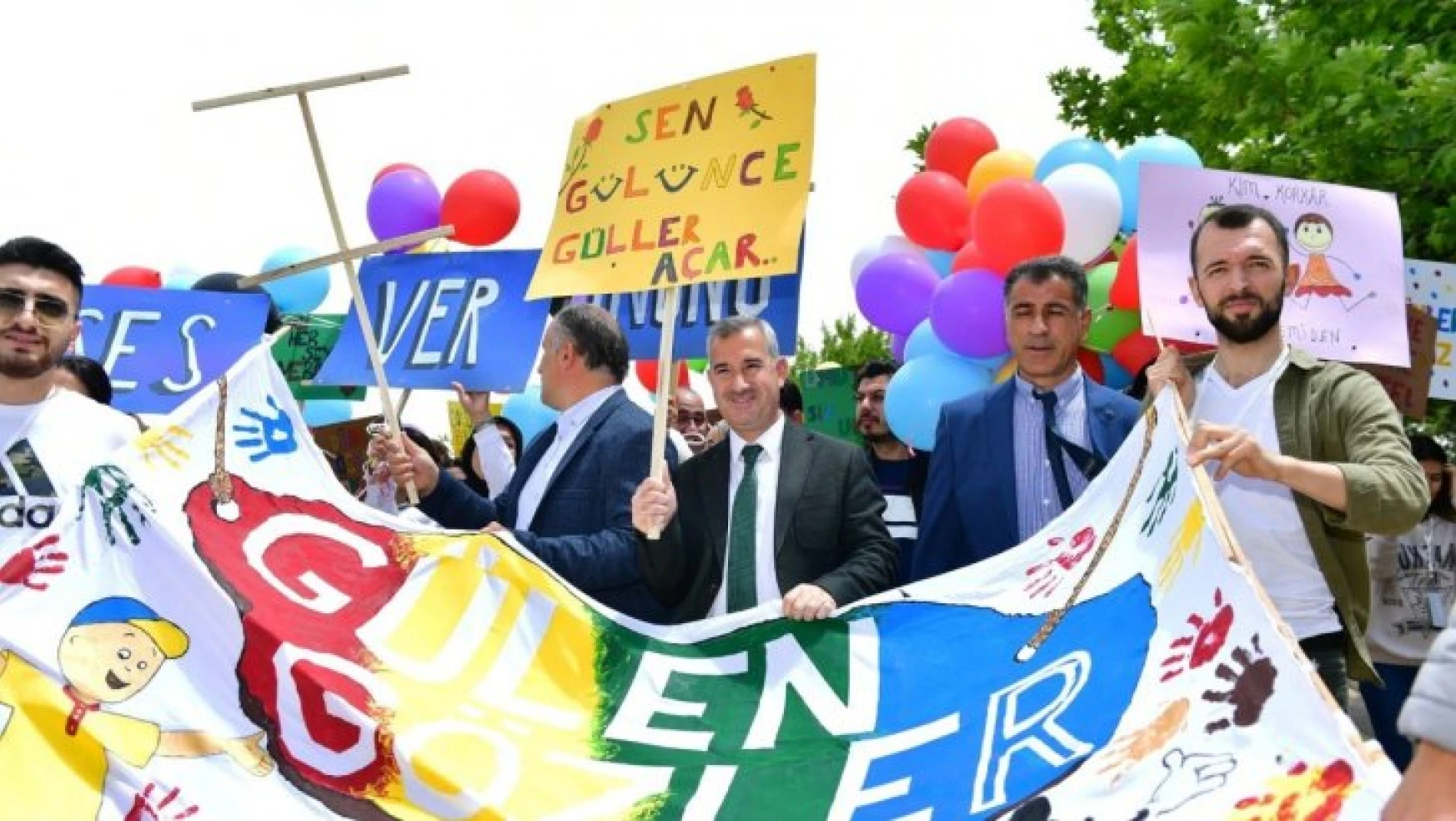 Başkan Çınar, lösemi için farkındalık yürüyüşüne katıldı
