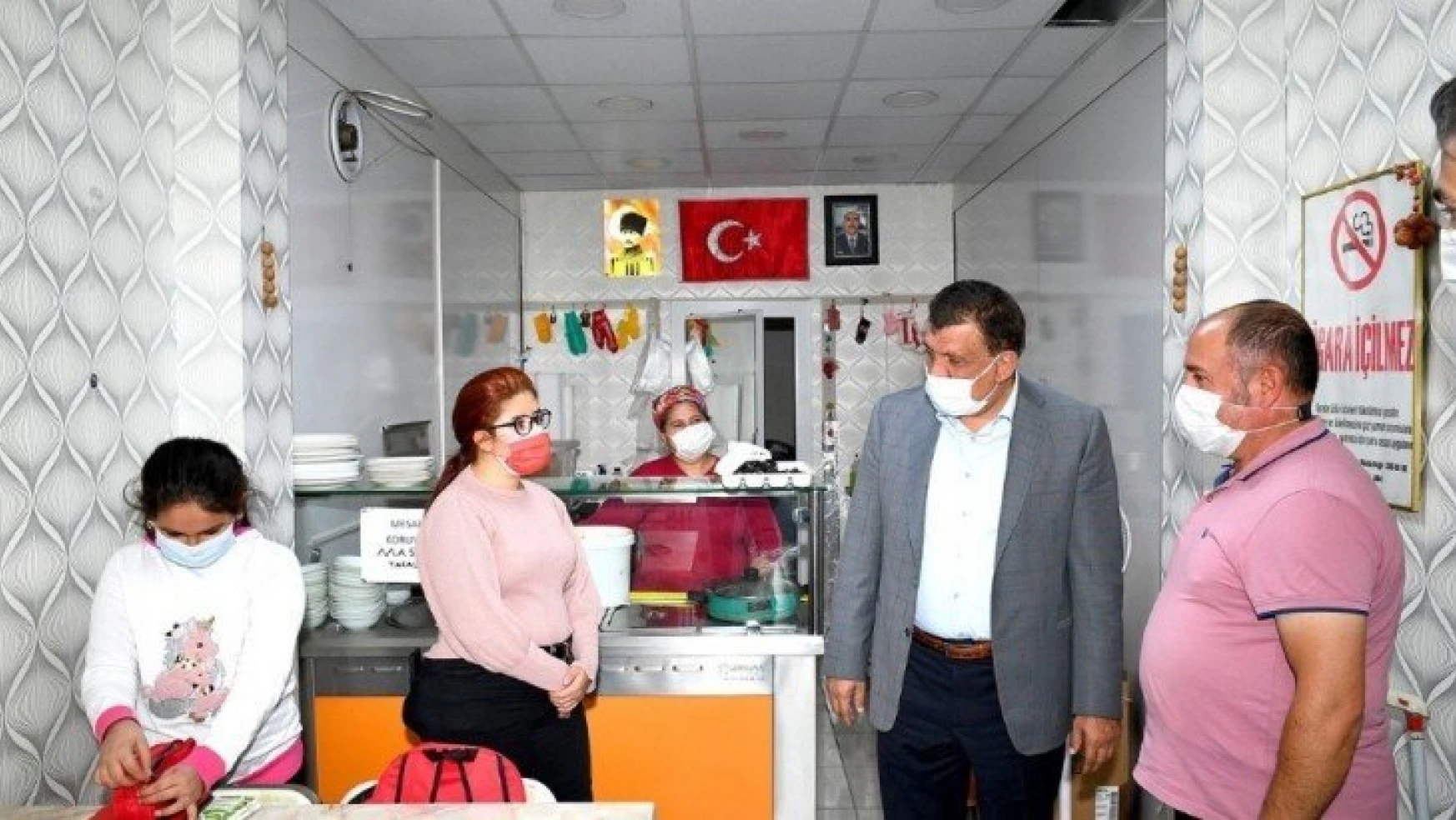 Başkan Gürkan Hekimhan'da esnaf ve vatandaşlarla bir araya geldi