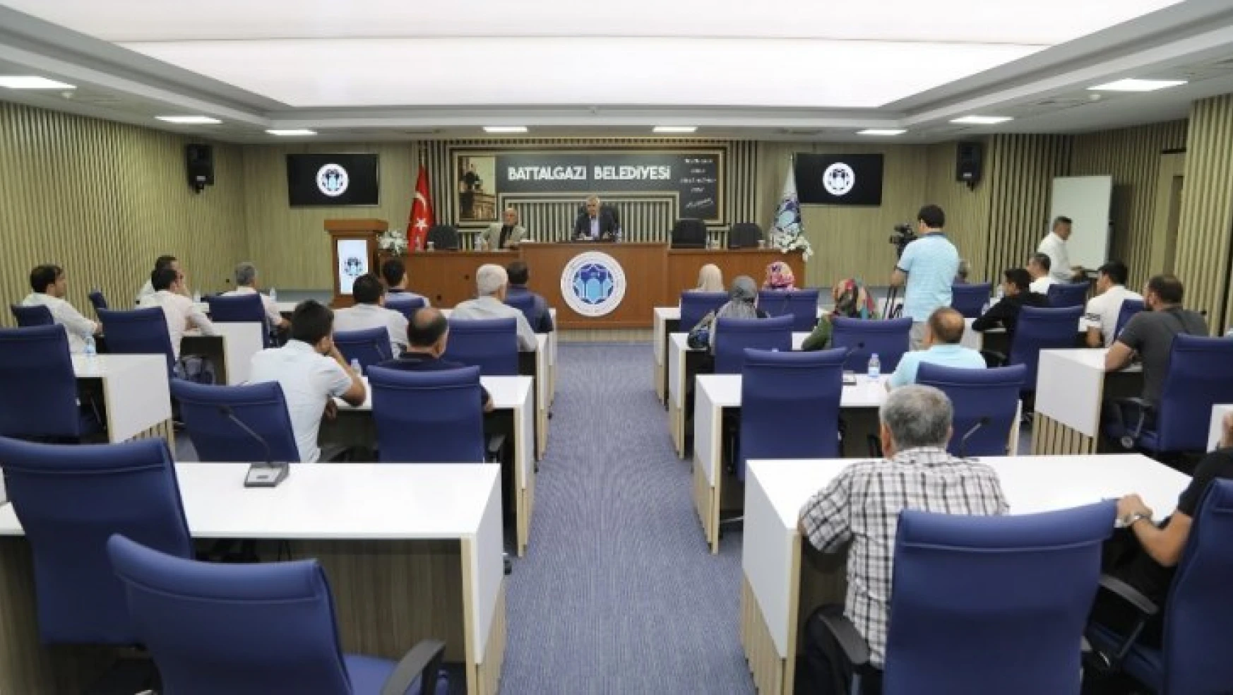 Battalgazi Belediyespor'da yeni yönetim ilk toplantısını gerçekleştirdi