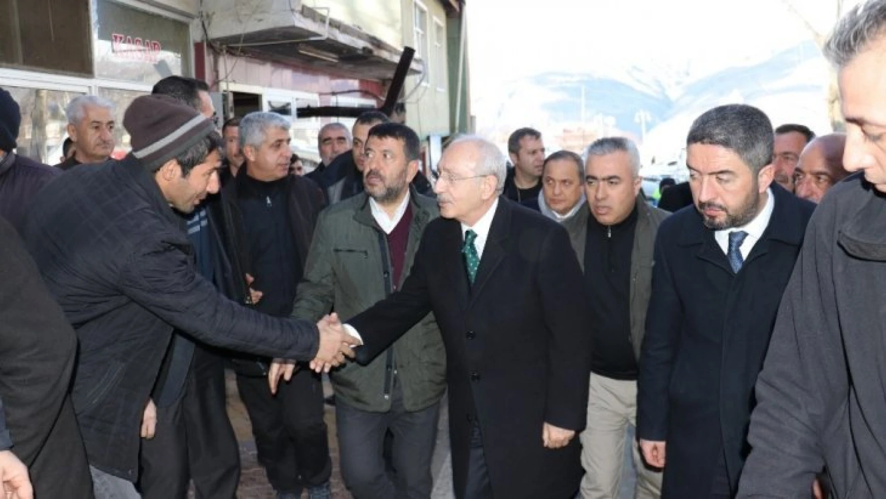 CHP Lideri Kemal Kılıçdaroğlu, Malatya'da deprem bölgesinde