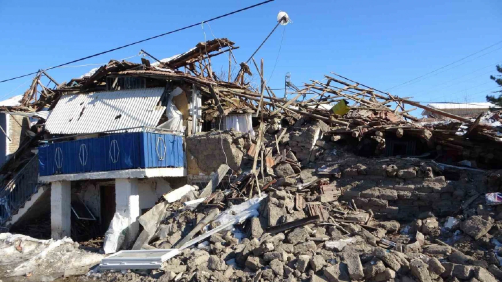 Depremde enkaza dönen Ören'de 11 kişi hayatını kaybetti