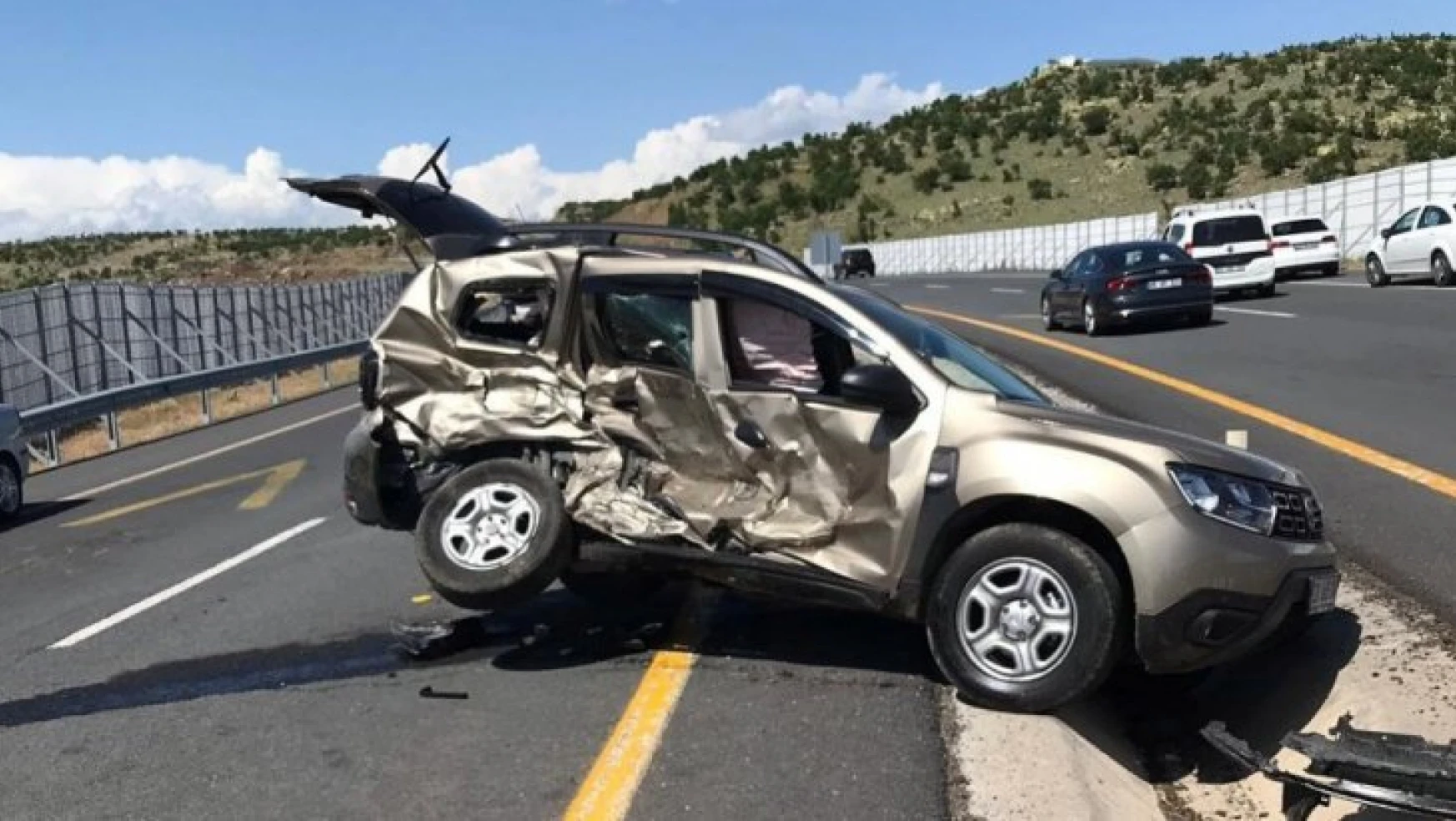 Elazığ-Bingöl yolunda kaza: 7 yaralı