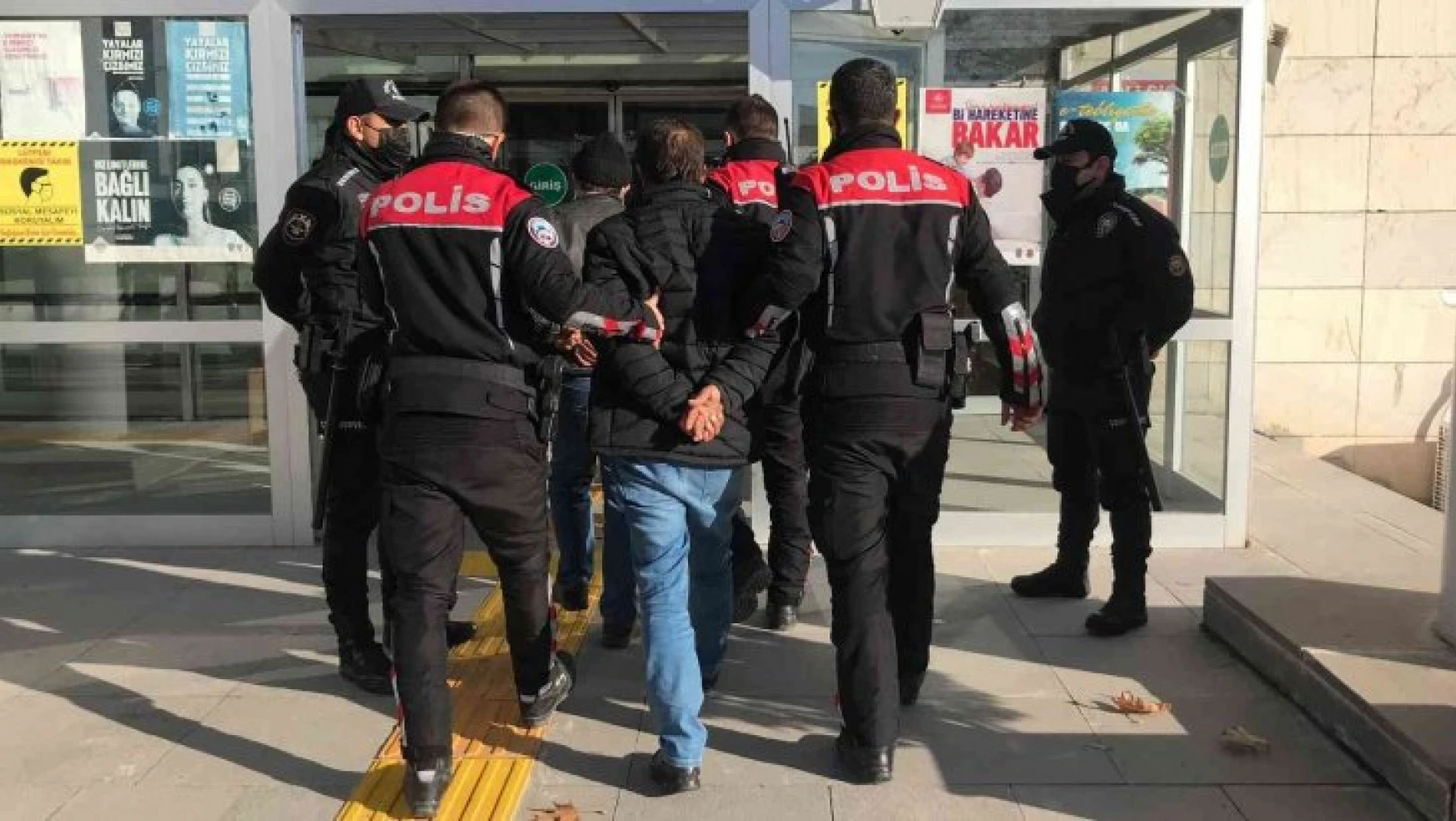 Elazığ'da 18 yıllık cinayette kan donduran ifadeler: Önce bıçaklamışlar ardından bağırmasın diye kravatla boğazını sıkmışlar