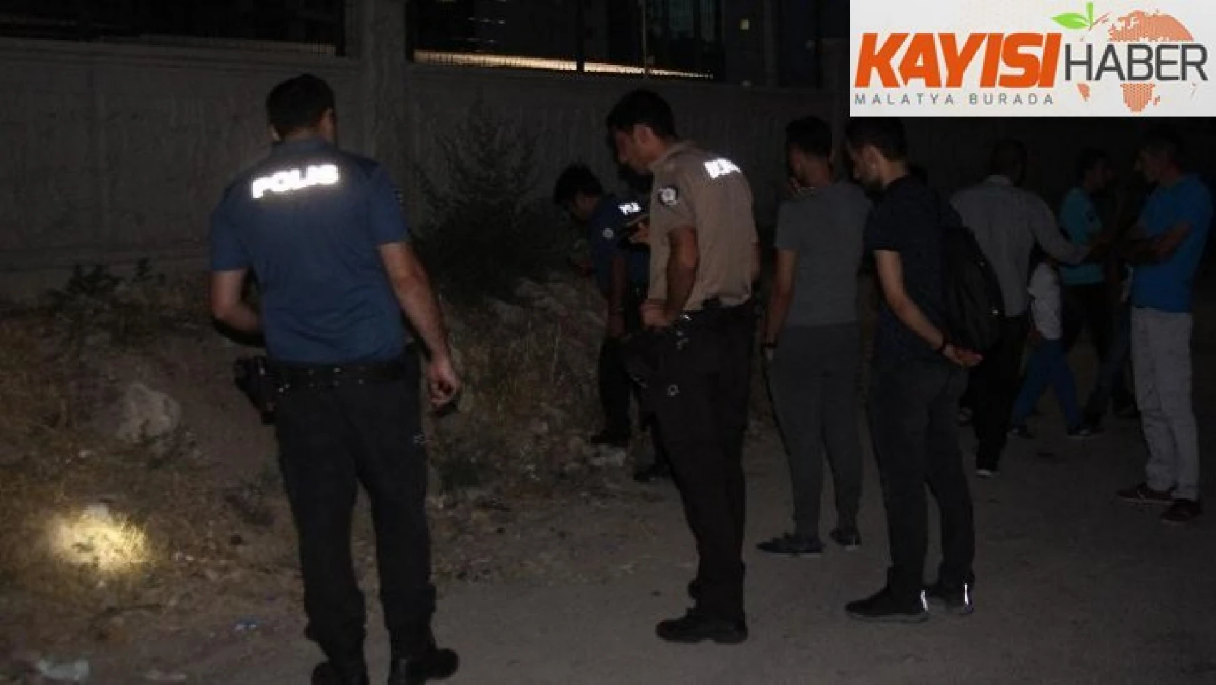 Elazığ'da 2 kişiyi bıçaklayan 2 şüpheli tutuklandı