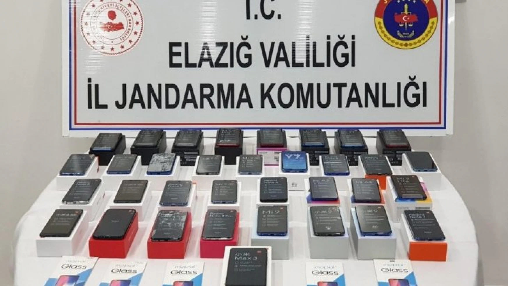 Elazığ'da 34 adet kaçak telefon elegeçirildi