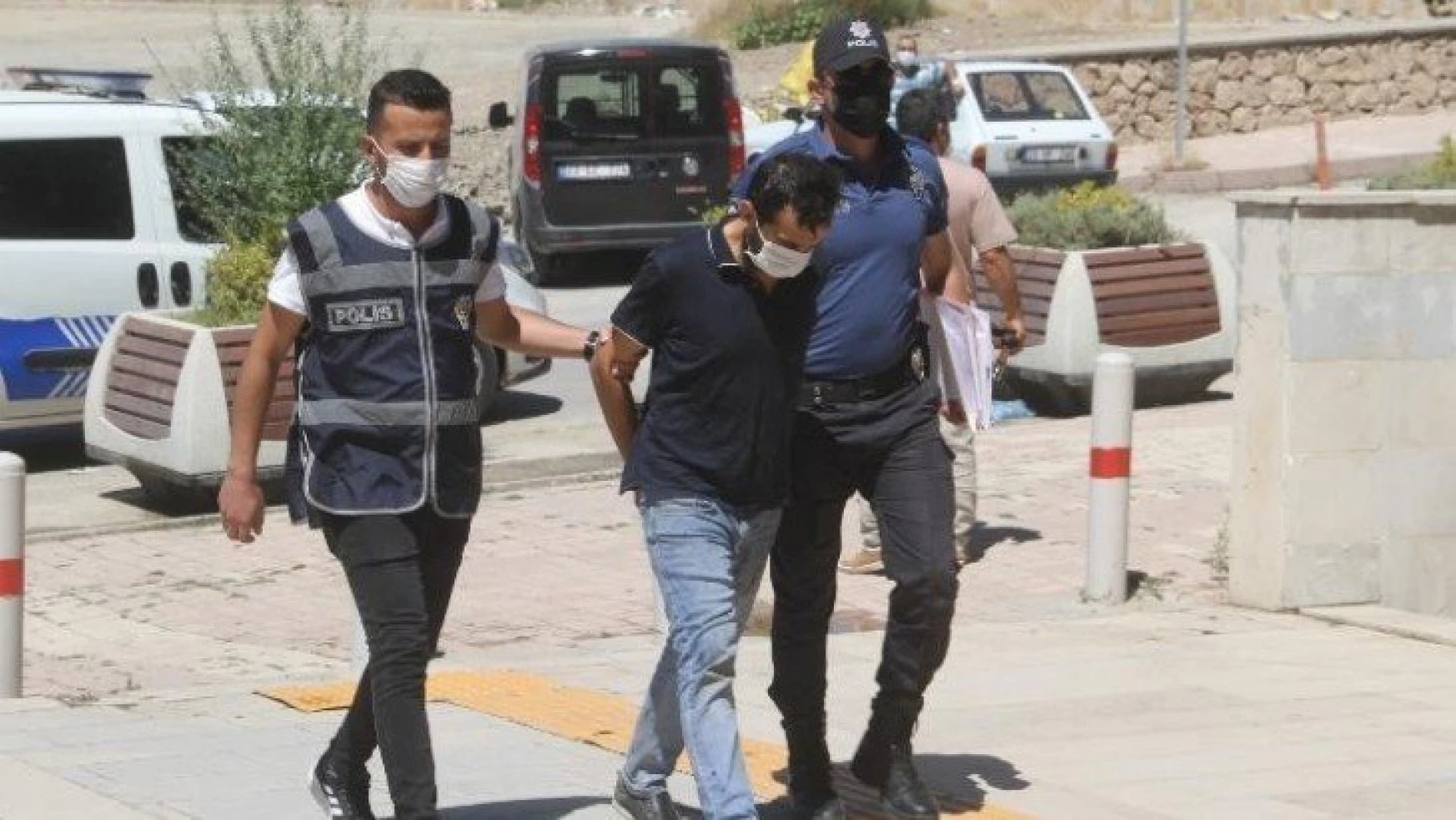 Elazığ'da cep telefonu hırsızı tutuklandı