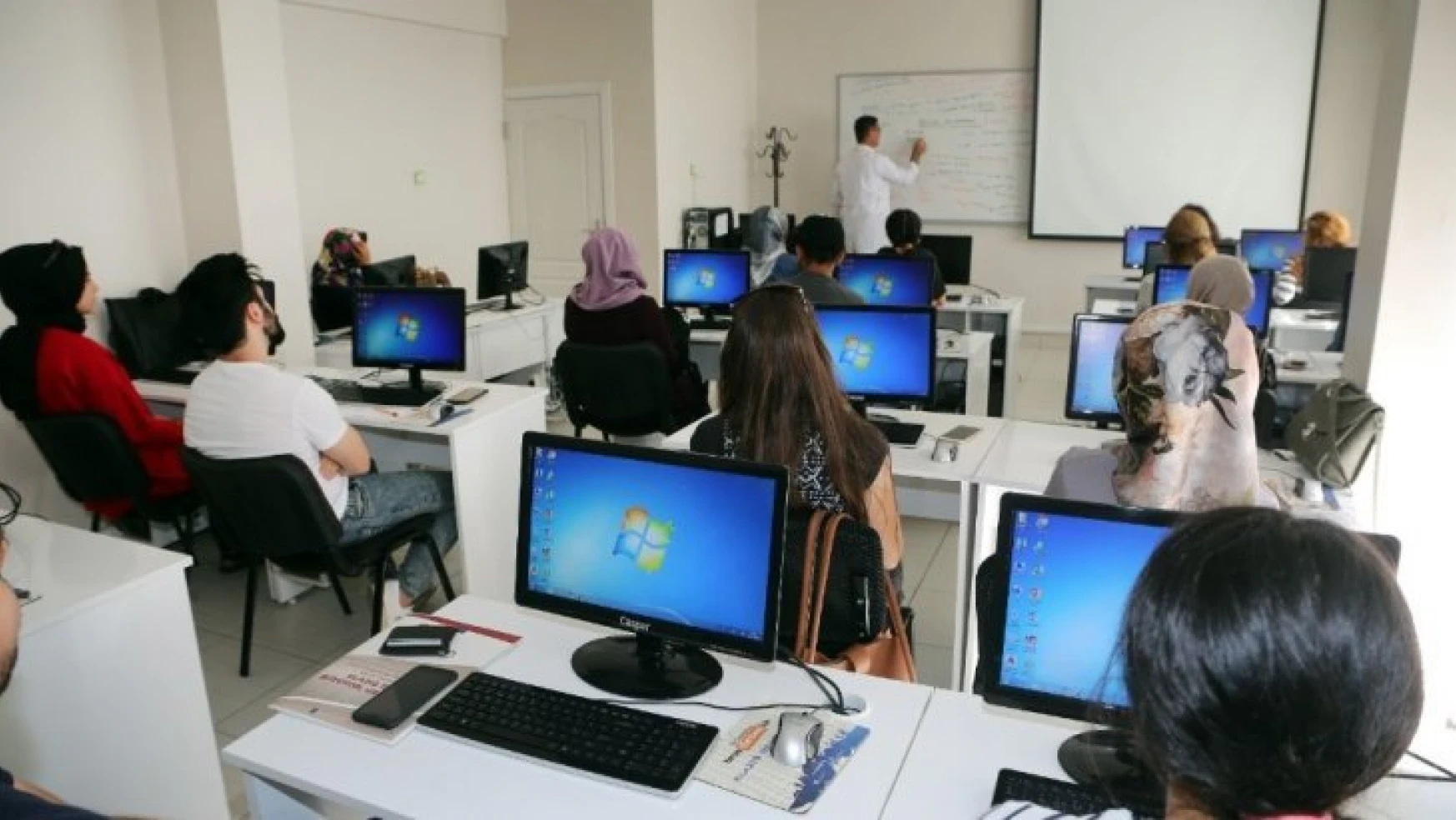 Elazığ'da engelli bireylere özel girişimcilik eğitimi