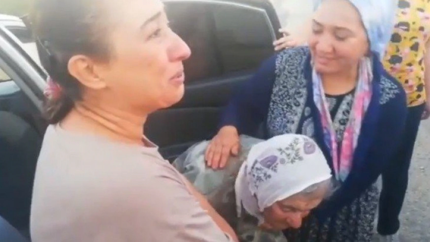 Elazığ'da kayıp Naile nine bulundu, yakınları mutluluk gözyaşı döktü
