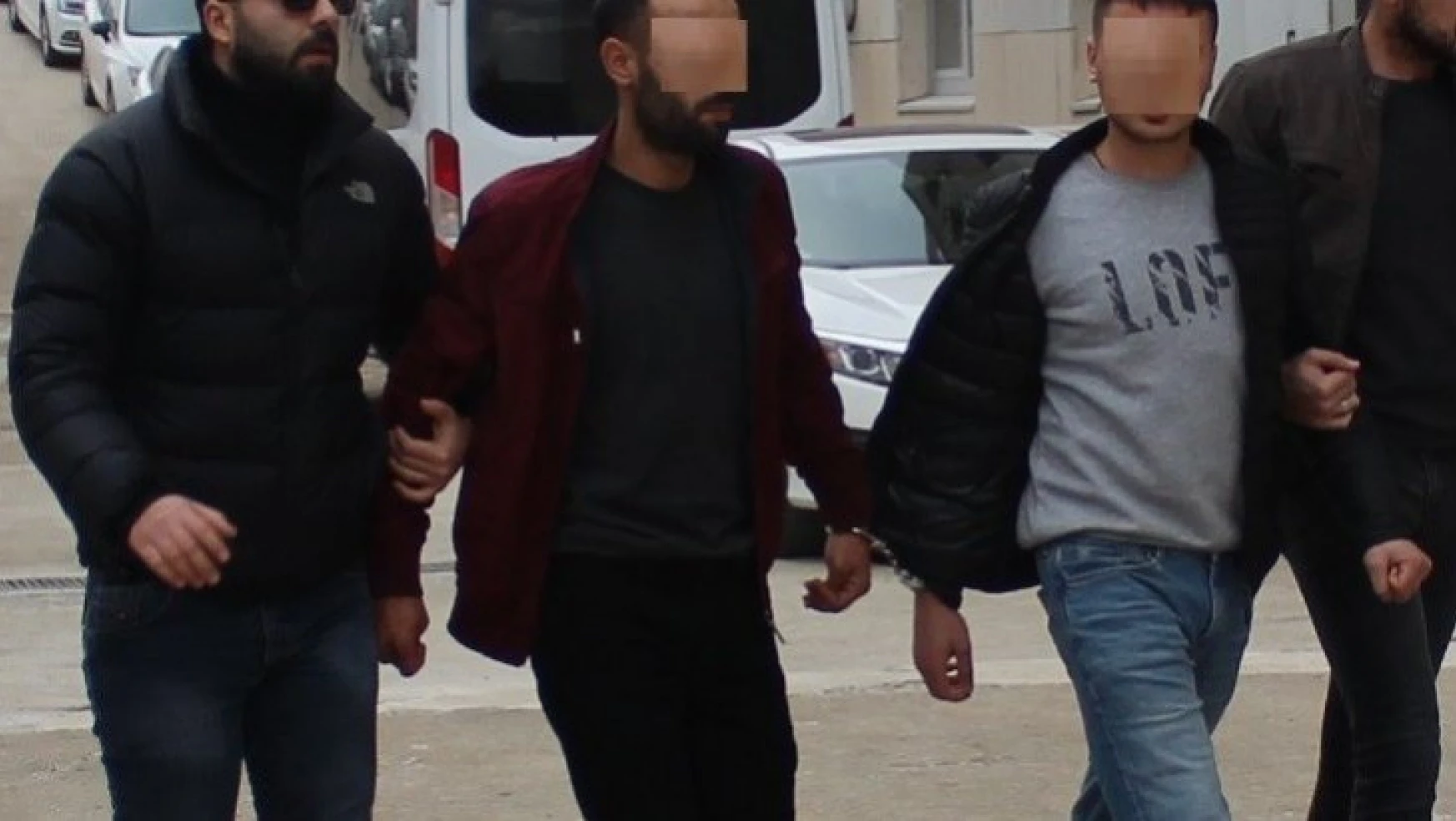 Elazığ'da kokainle yakalanan 2 şüpheli tutuklandı
