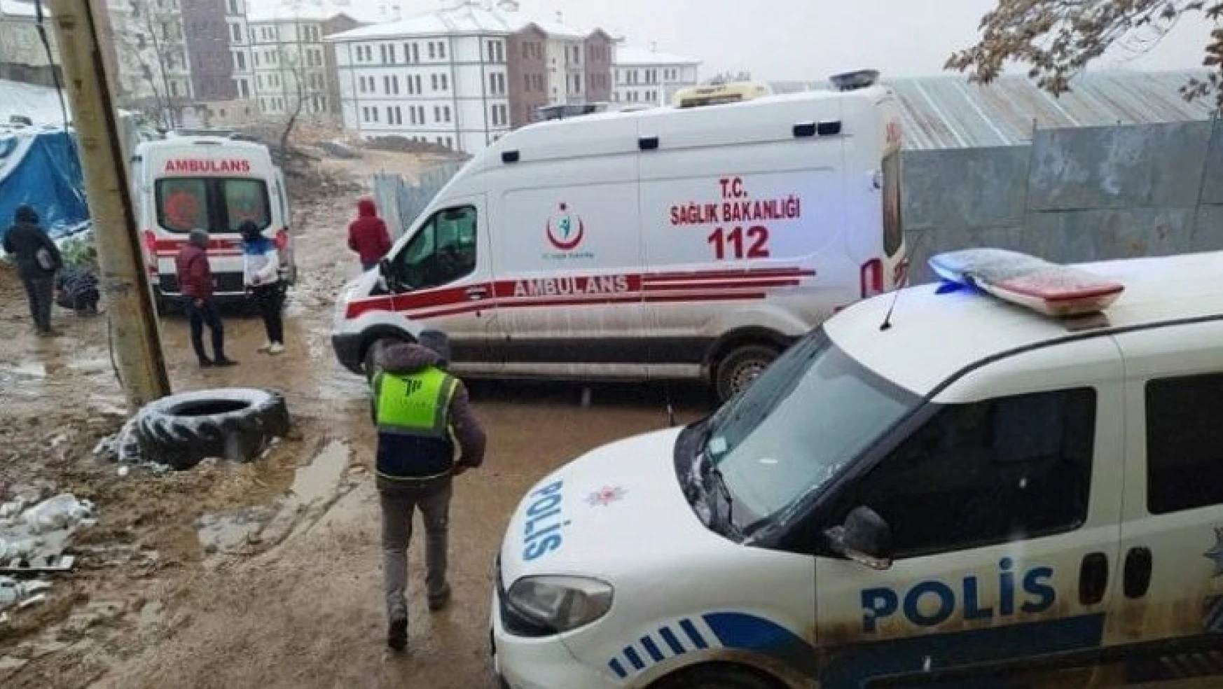 Elazığ'da şantiyelerde zehirlenen 19 kişi hastaneye sevk edildi