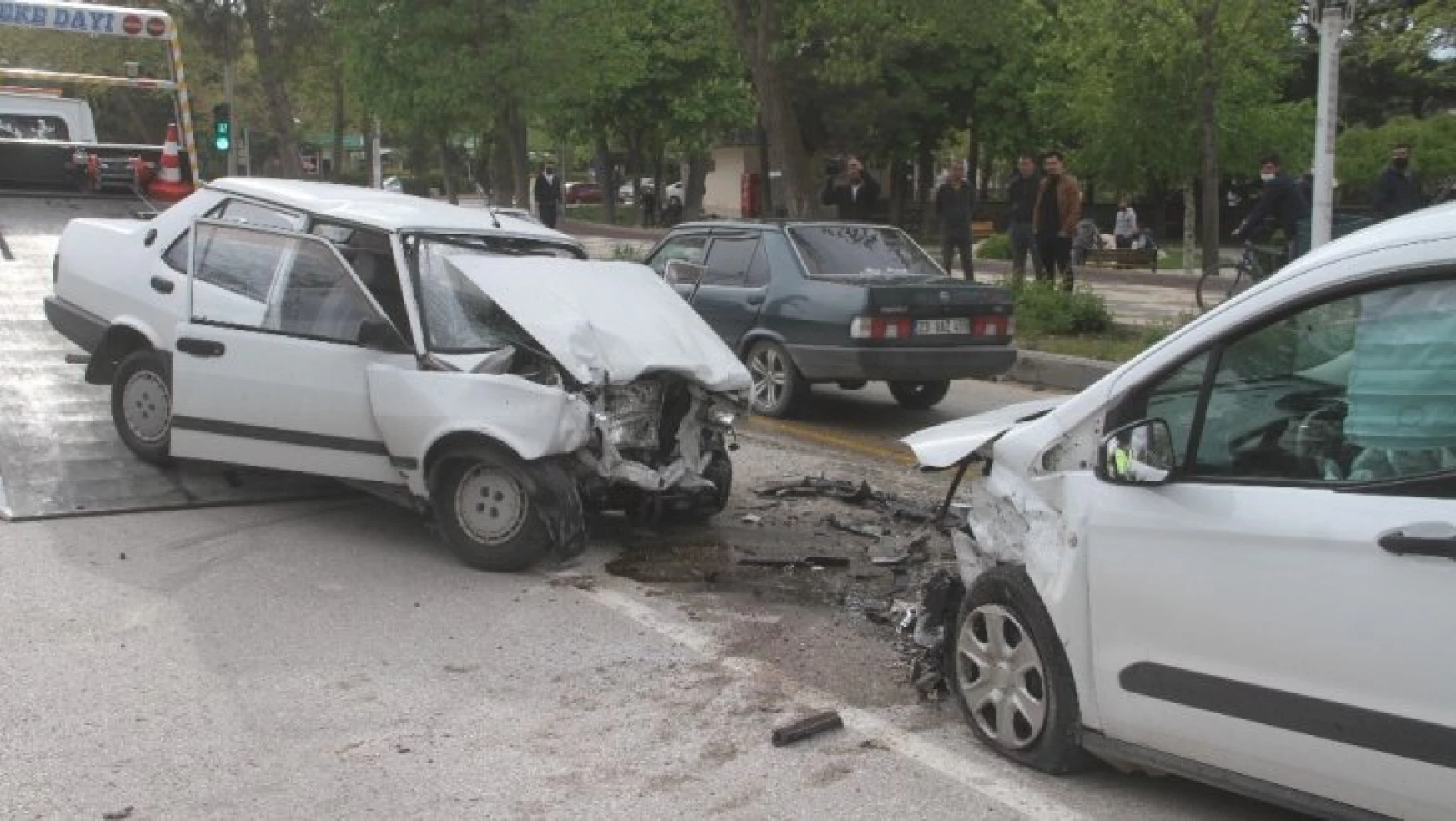 Elazığ'da trafik kazası: 1'i ağır 3 yaralı