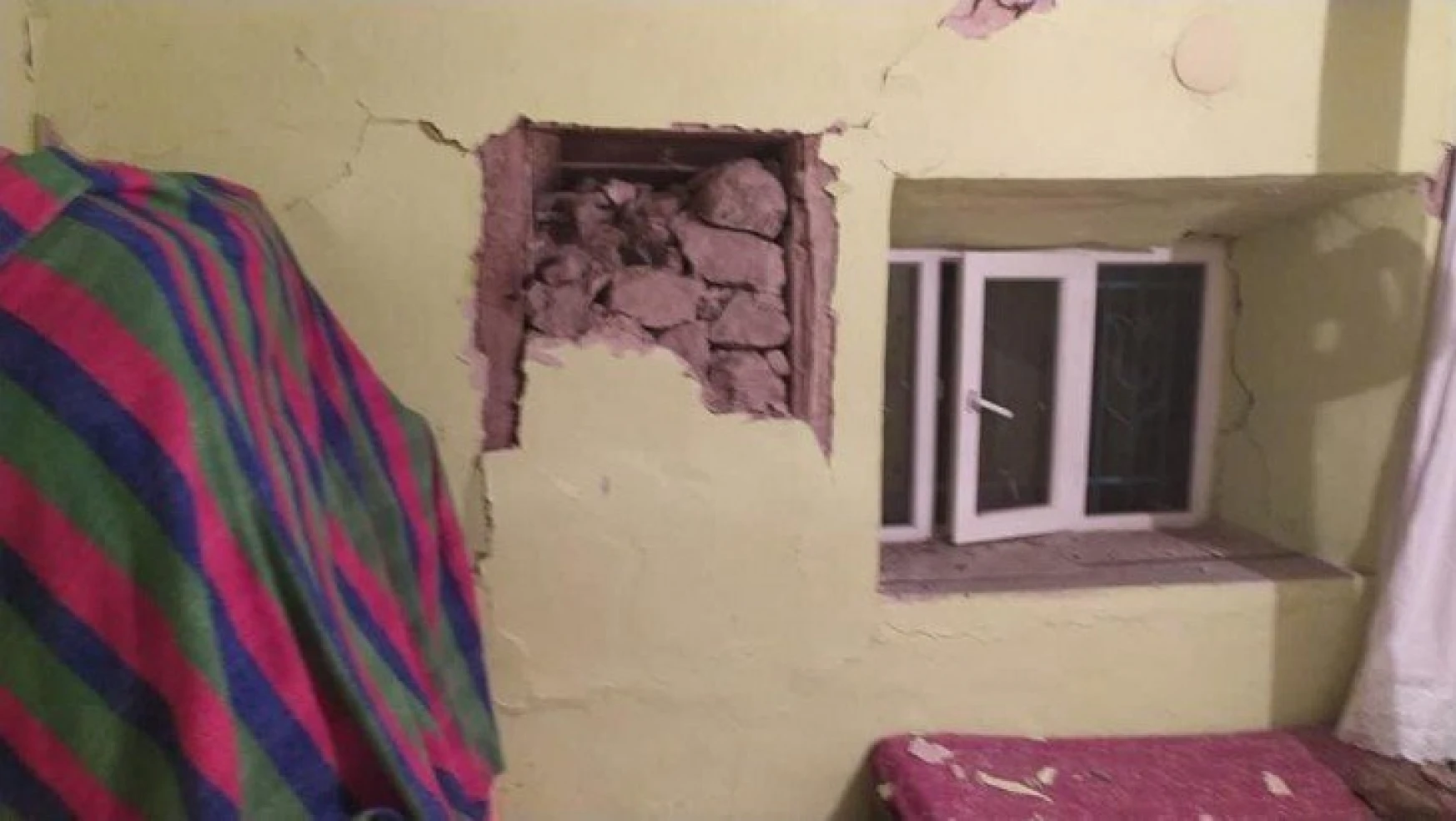 Elazığ Valiliğinden deprem açıklaması: '5 köy  kısmen etkilendi'