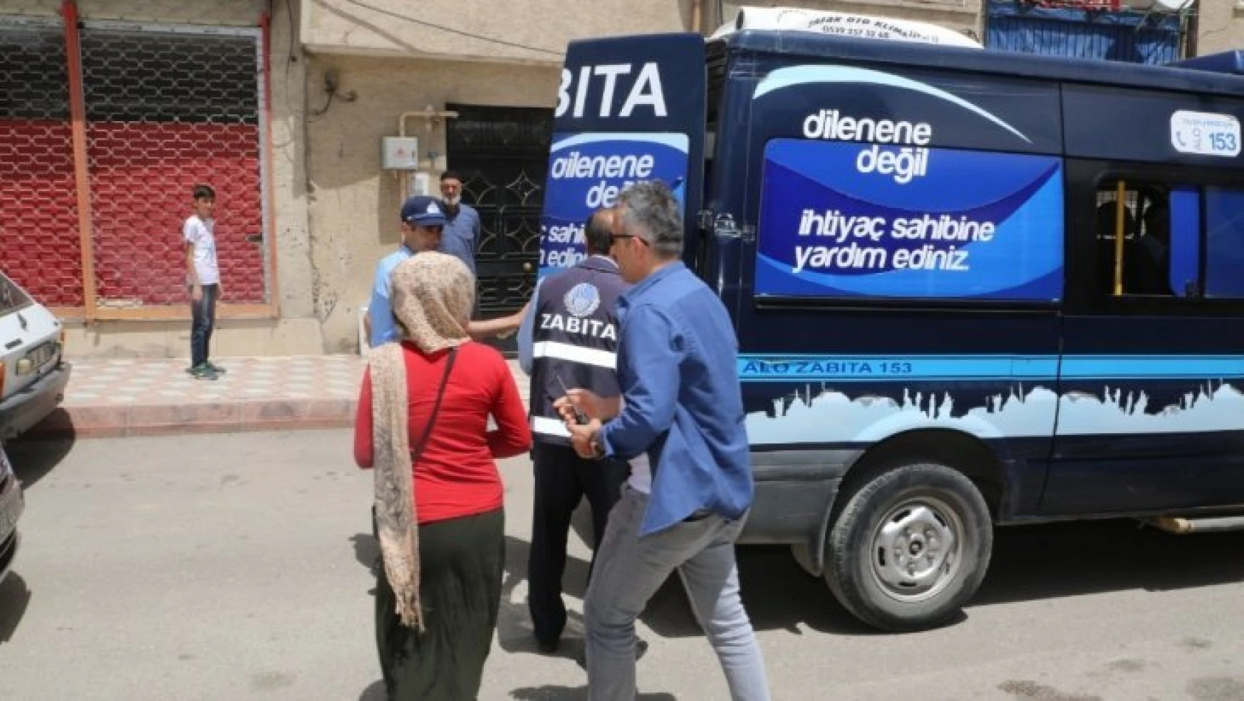 Elazığ'da 26 dilenciye ceza kesildi