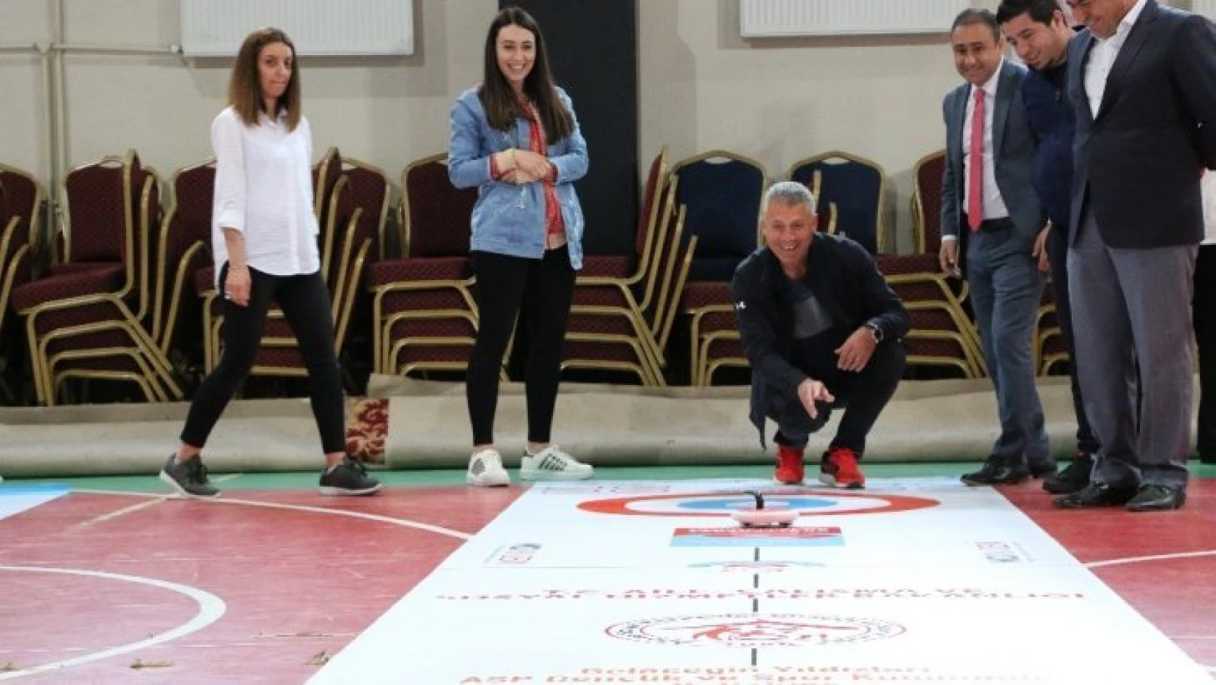 Elazığ'da 'Floor Curling' bölge toplantısı ve  eğitimi