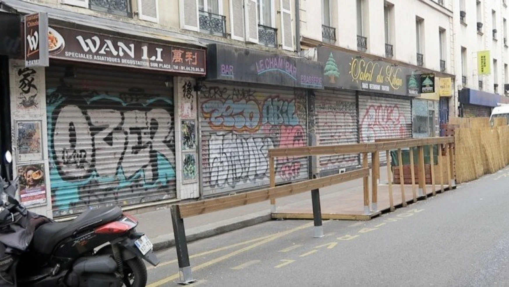 Fransa'da ikinci kez sokağa çıkma yasağı uygulanıyor