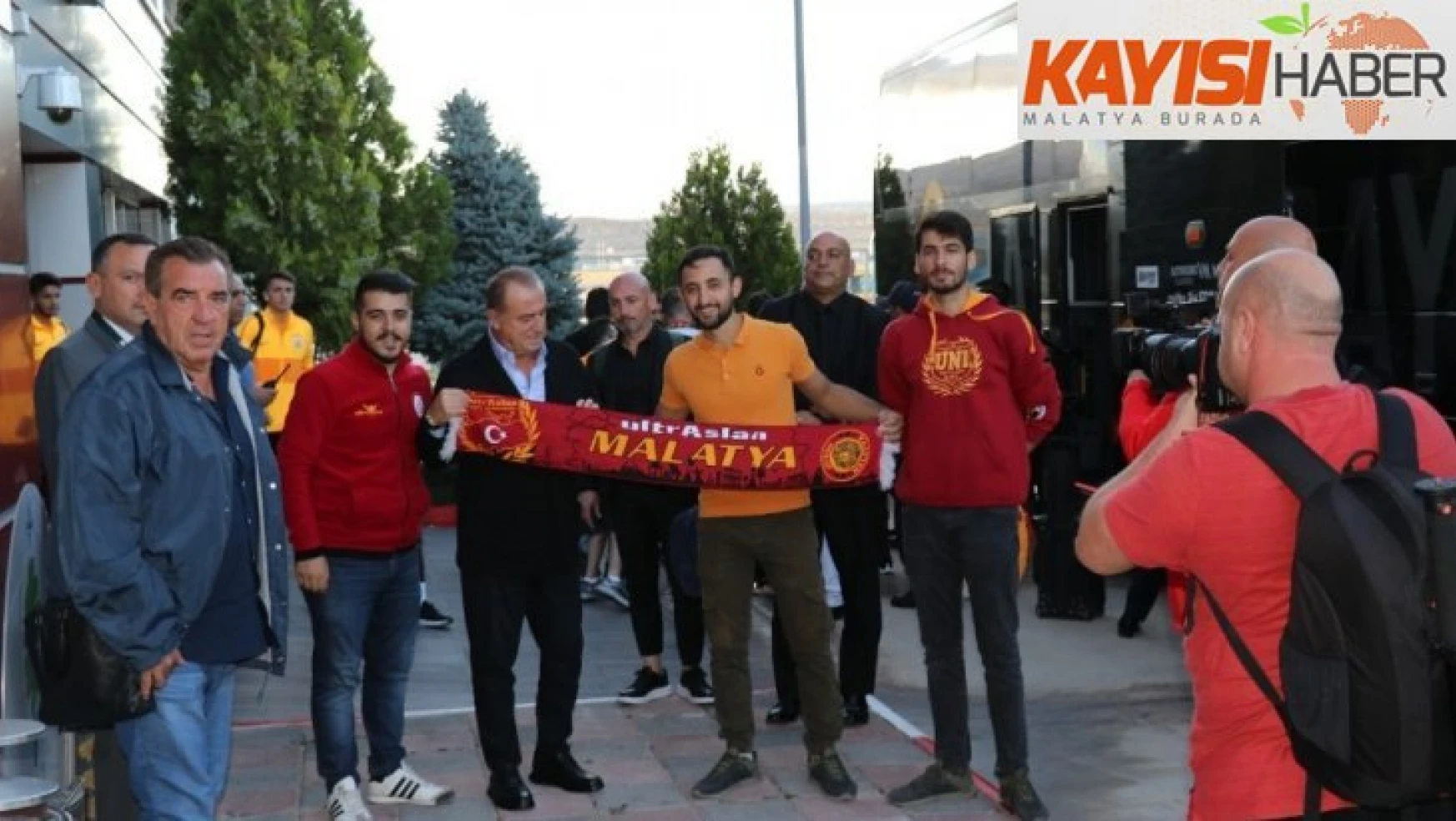 Galatasaray'a Malatya'da coşkulu karşılama