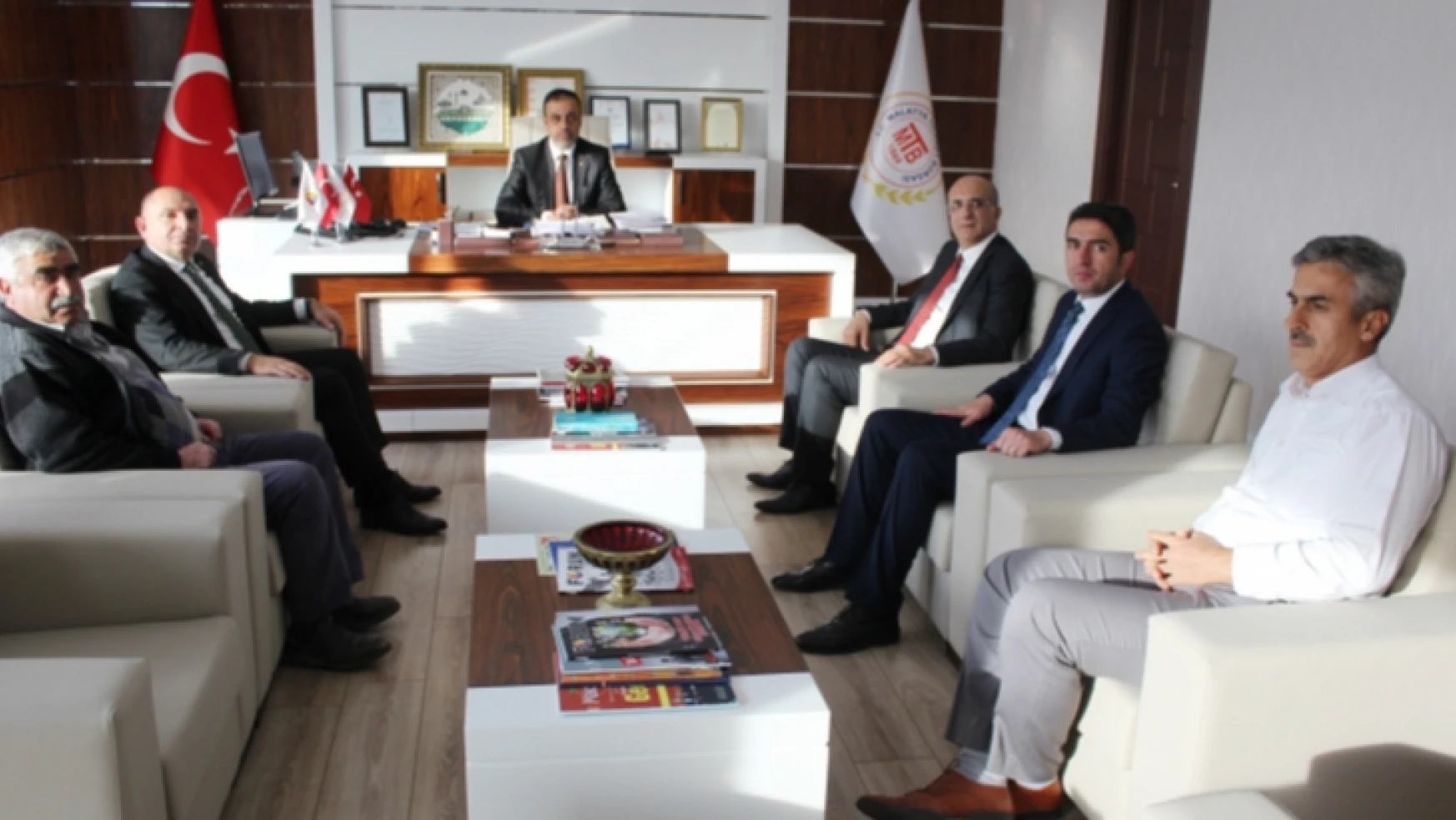 CHP heyeti, Borsa Başkanı Özbey'i ziyaret etti