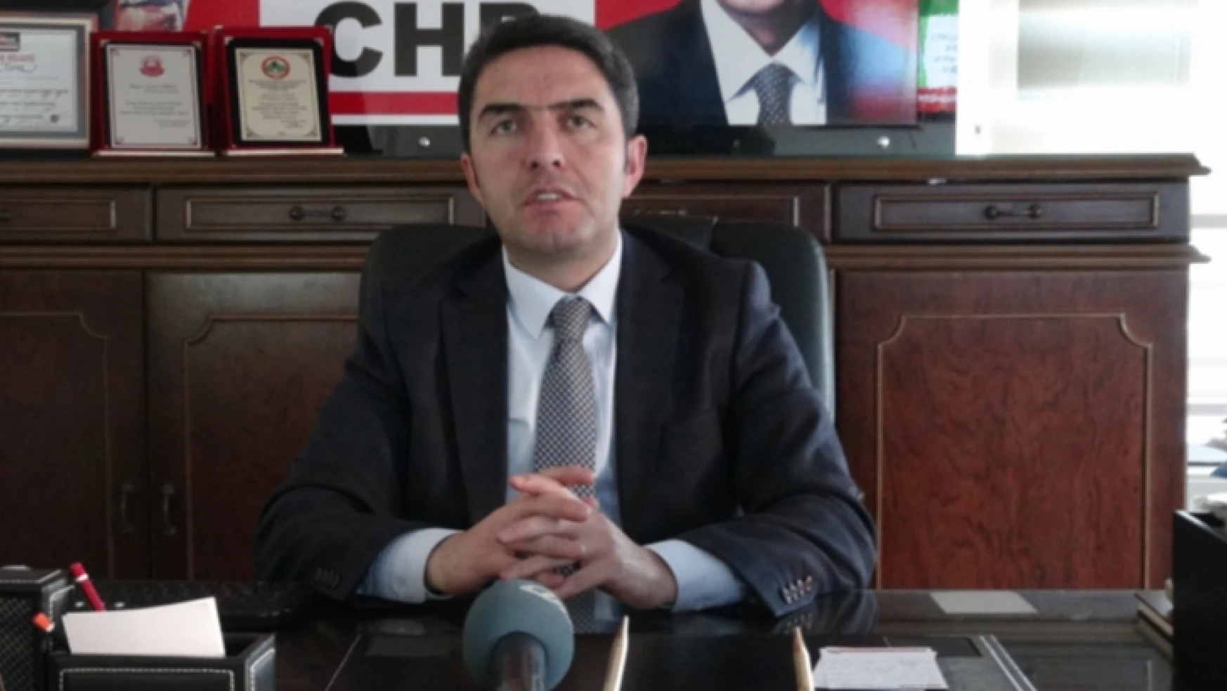 CHP İl Başkanı Kiraz çocuk istismarıyla ilgili yasayı eleştirdi