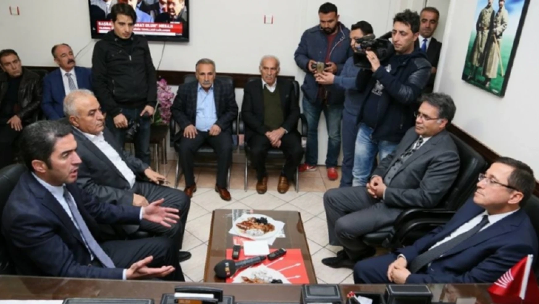Rektör Kızılay'dan CHP'ye ziyaret