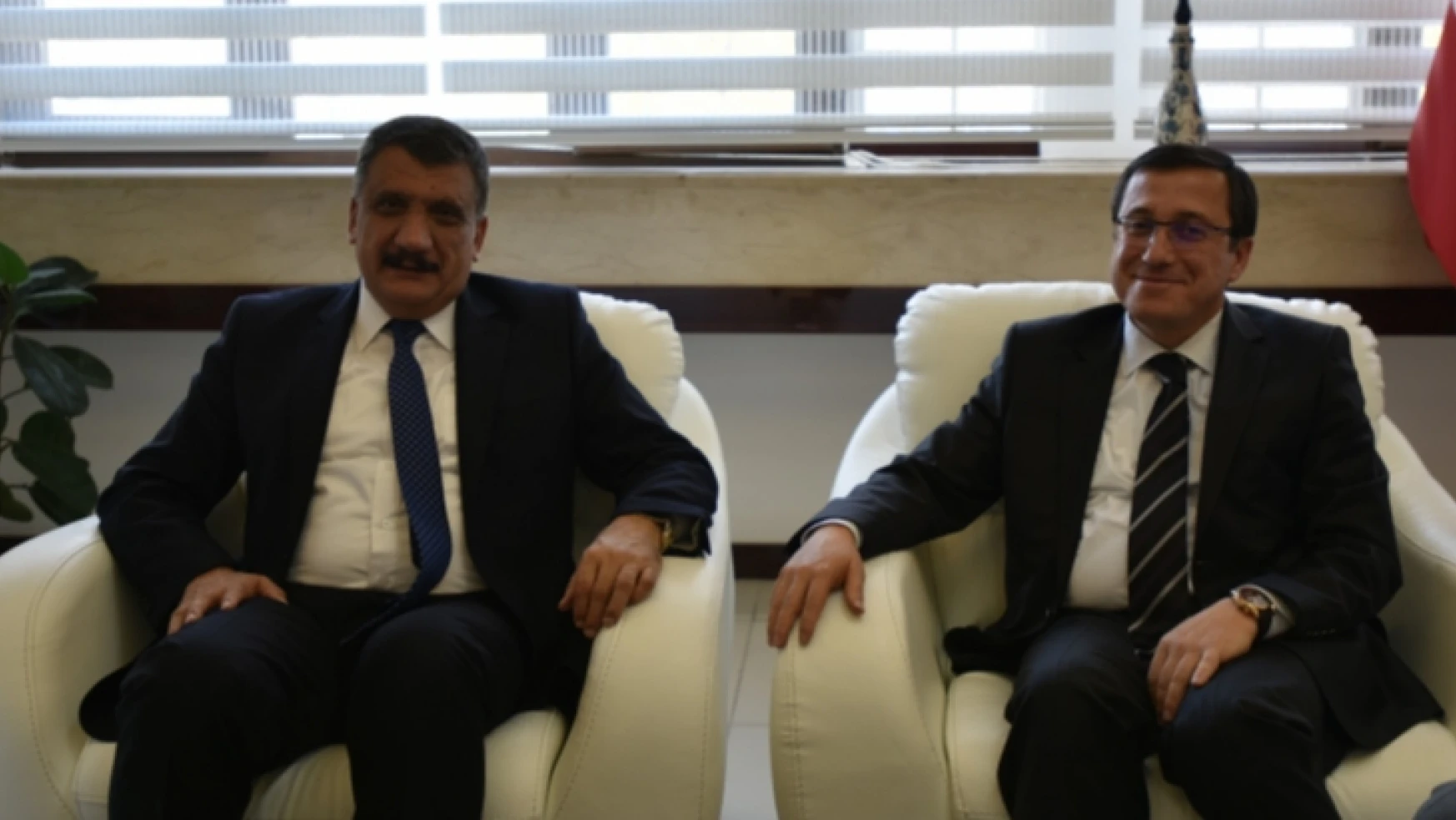 Rektör Kızılay Gürkan'a iadeyi ziyarette bulundu