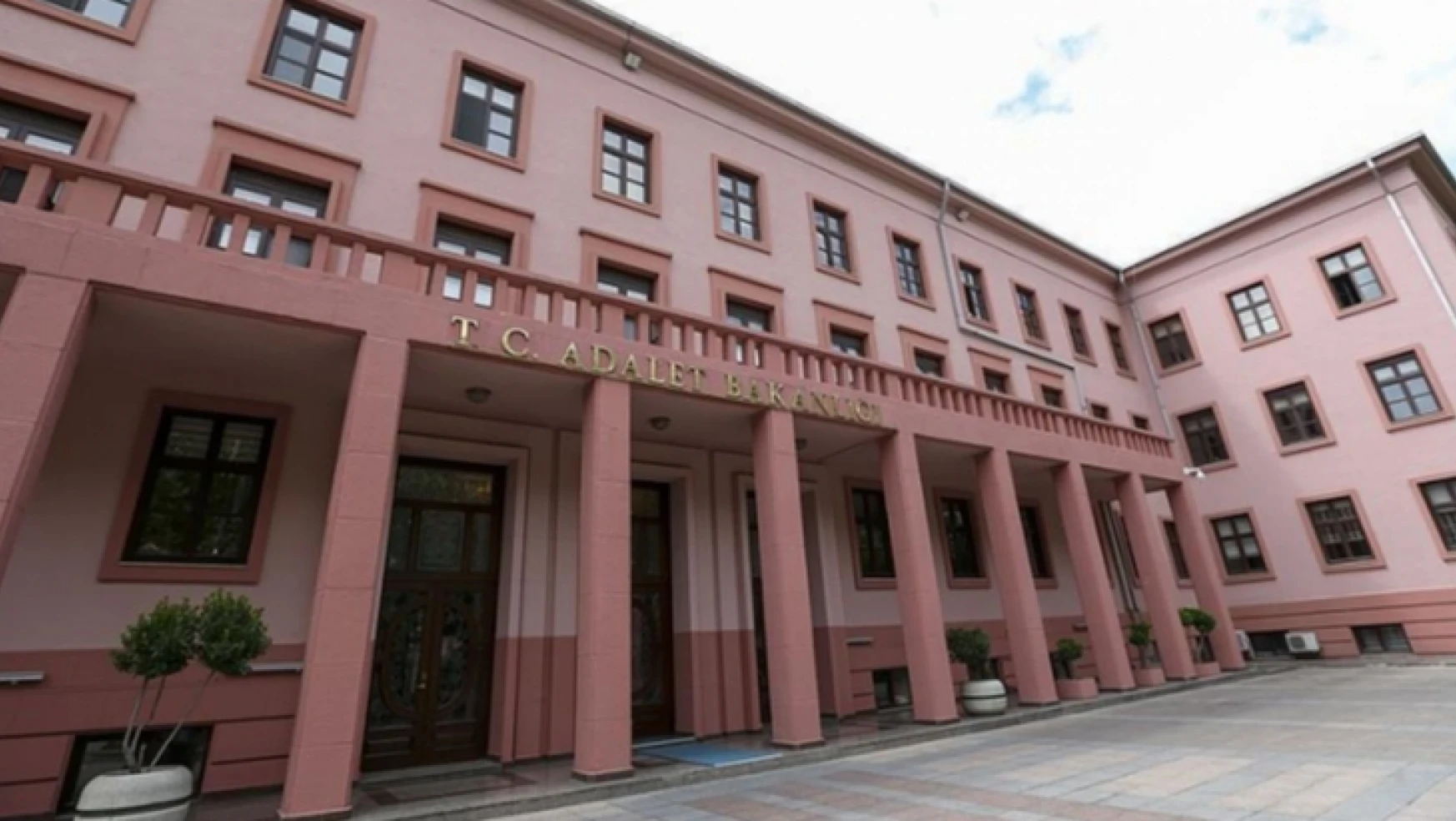 Adalet Bakanlığından 'cinsel istismar' açıklaması