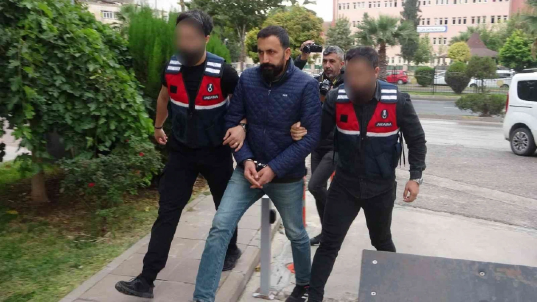 Gözaltına alınan HDP ilçe başkanı adliyeye sevk edildi