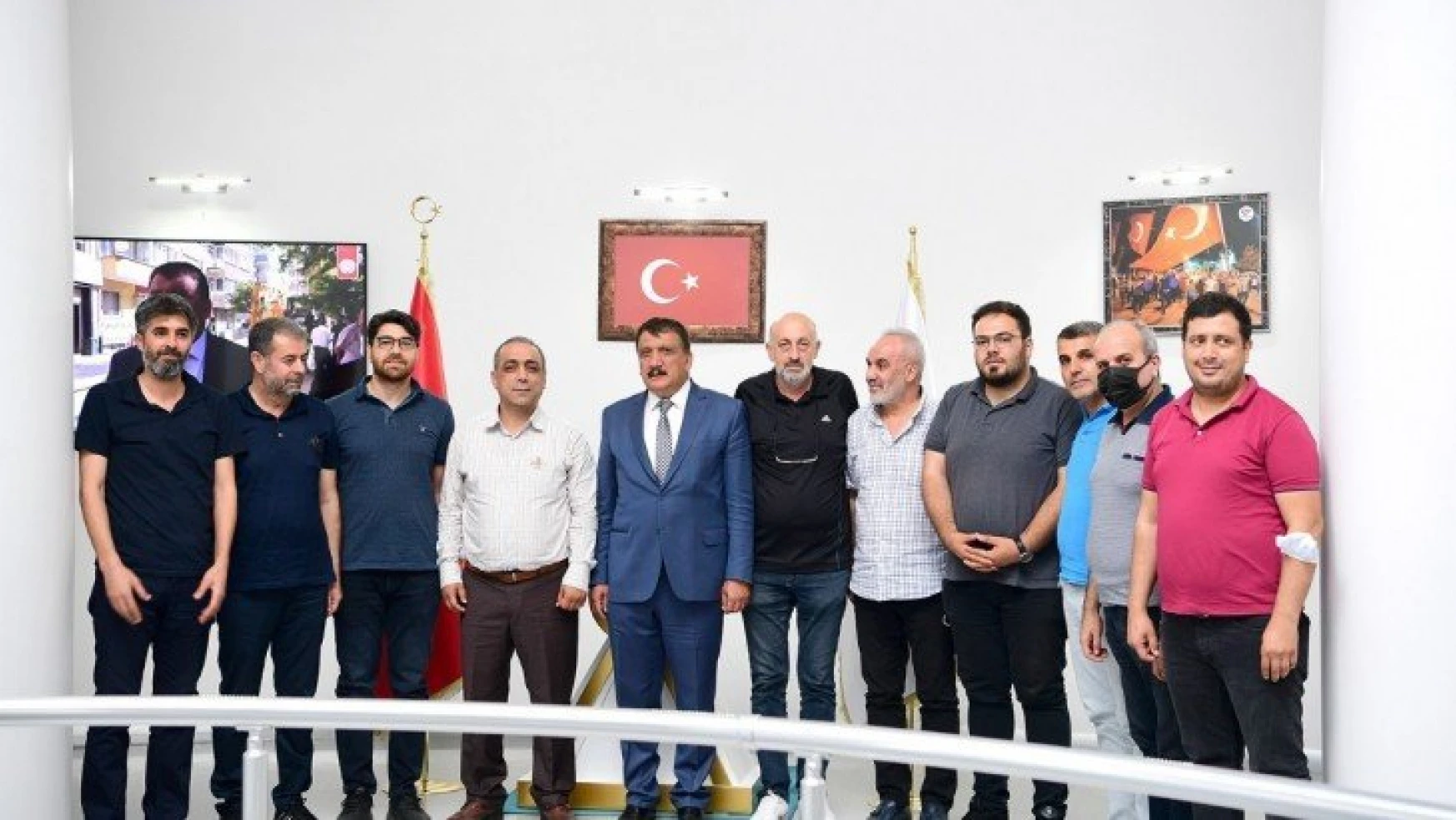 Gürkan: 'Basın kurumsal bir görev ifa etmektedir'