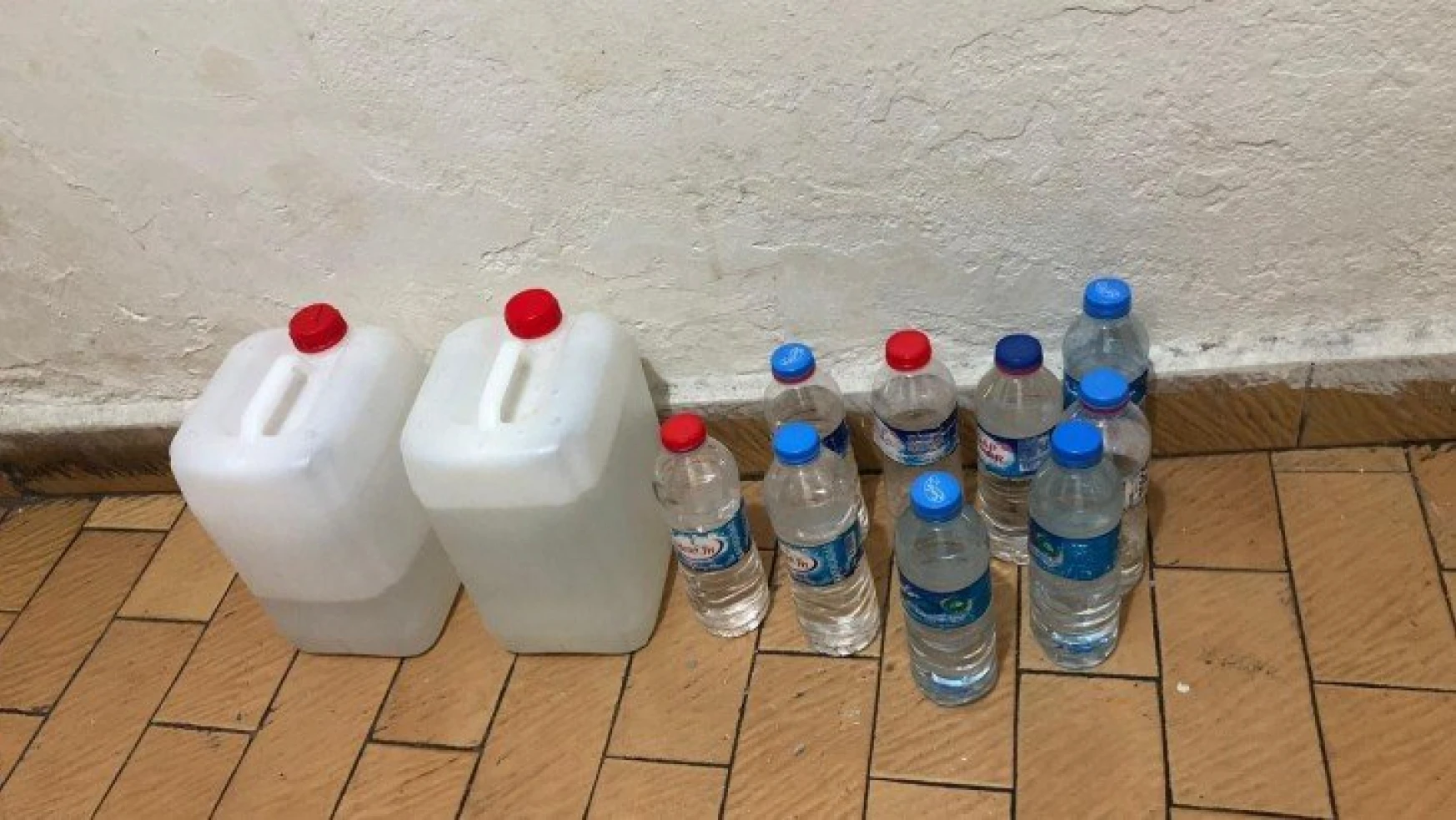 Malatya'da 10 litre sahte içki ele geçirildi
