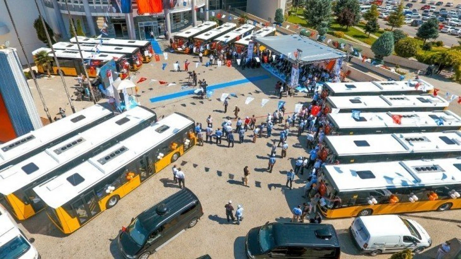 Malatya Büyükşehir toplu taşıma araç filosunu 15 yeni otobüsle güçlendirdi