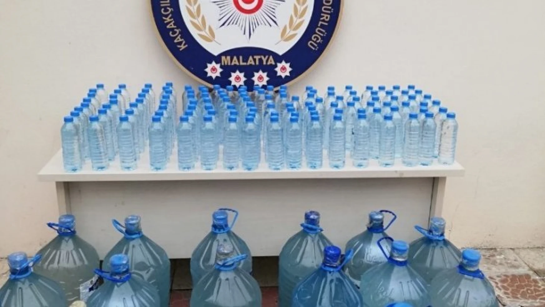 Malatya'da bin litre sahte içki ele geçirildi