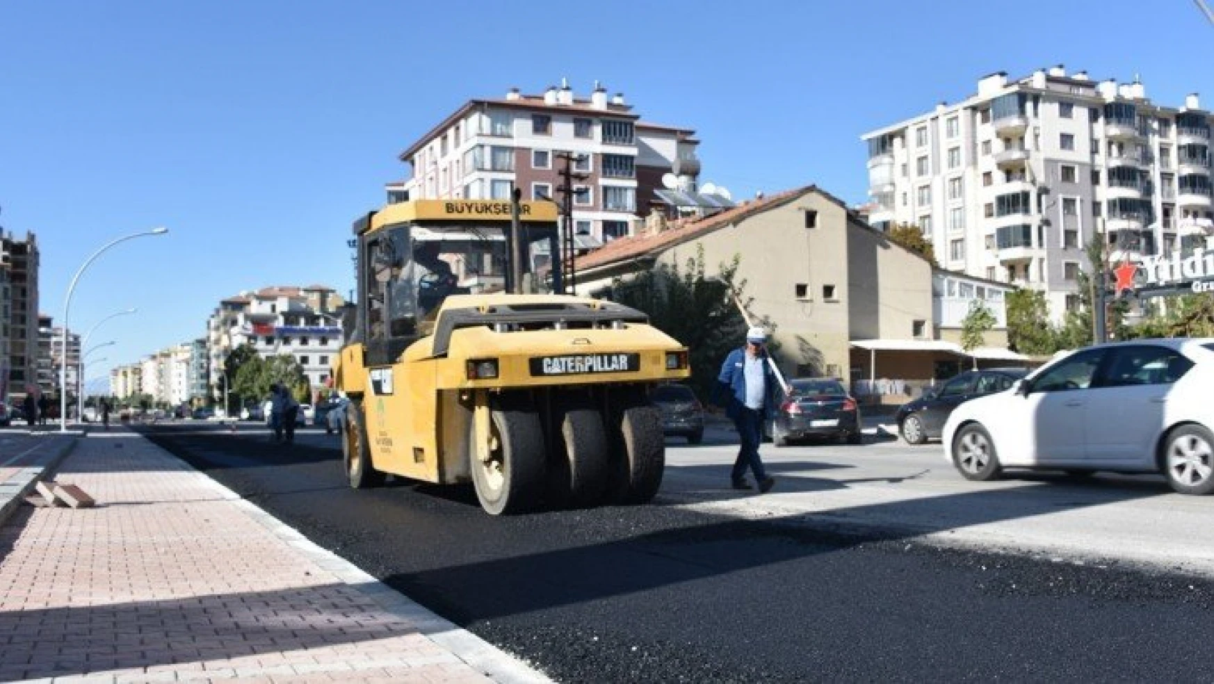 Malatya'da Güngör Caddesi 9'dan 14 metreye çıkarıldı