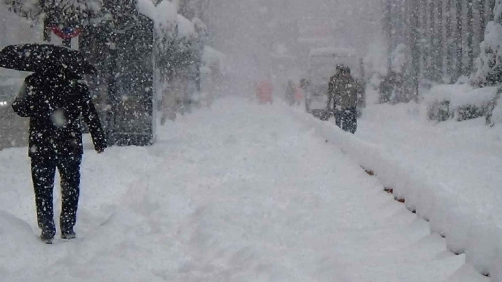Malatya'da kar yağışı hayatı olumsuz etkiliyor