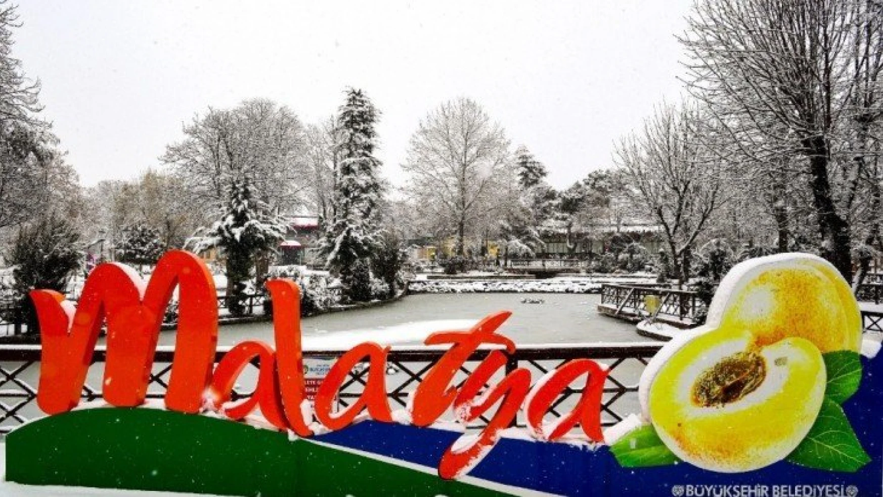 Malatya'da kar yağışı sonrası kartpostallık manzaralar oluştu