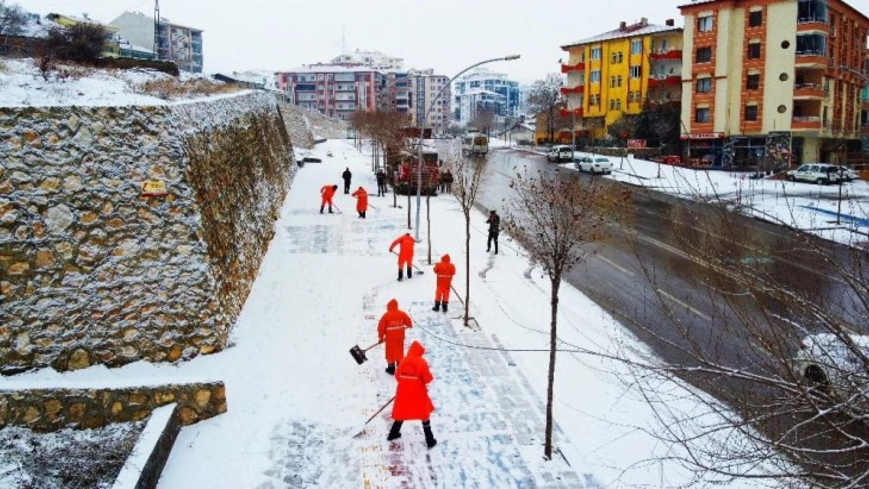 Malatya'da karla mücadele