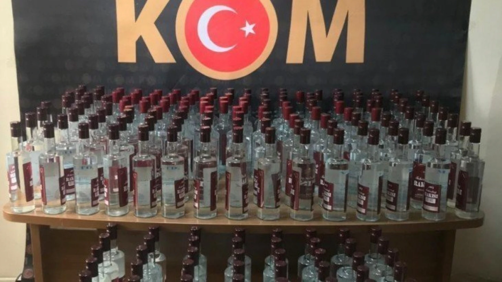 Malatya'da onlarca şişe kaçak içki ele geçirildi