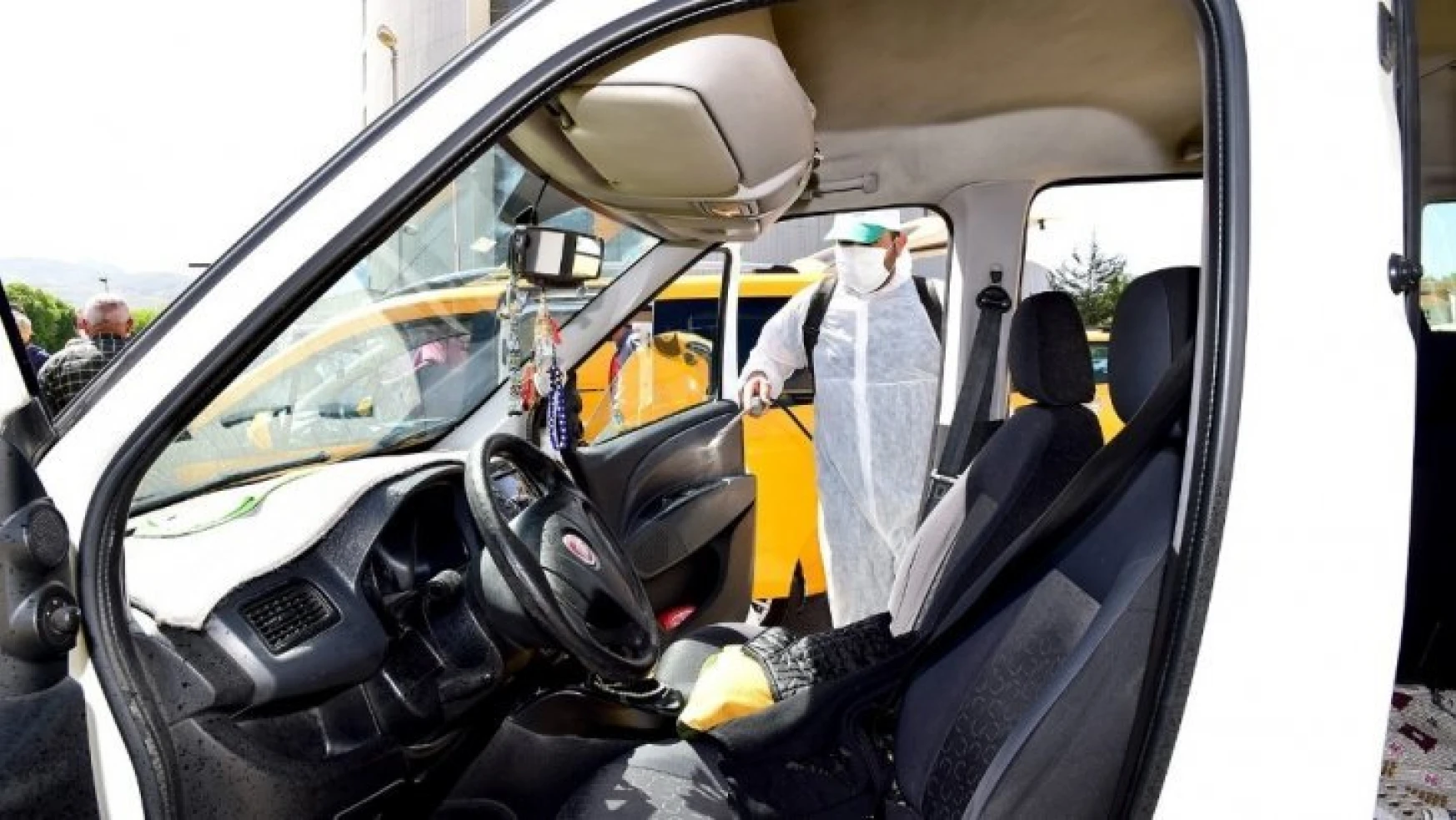 Malatya'da taksiler dezenfekte edildi
