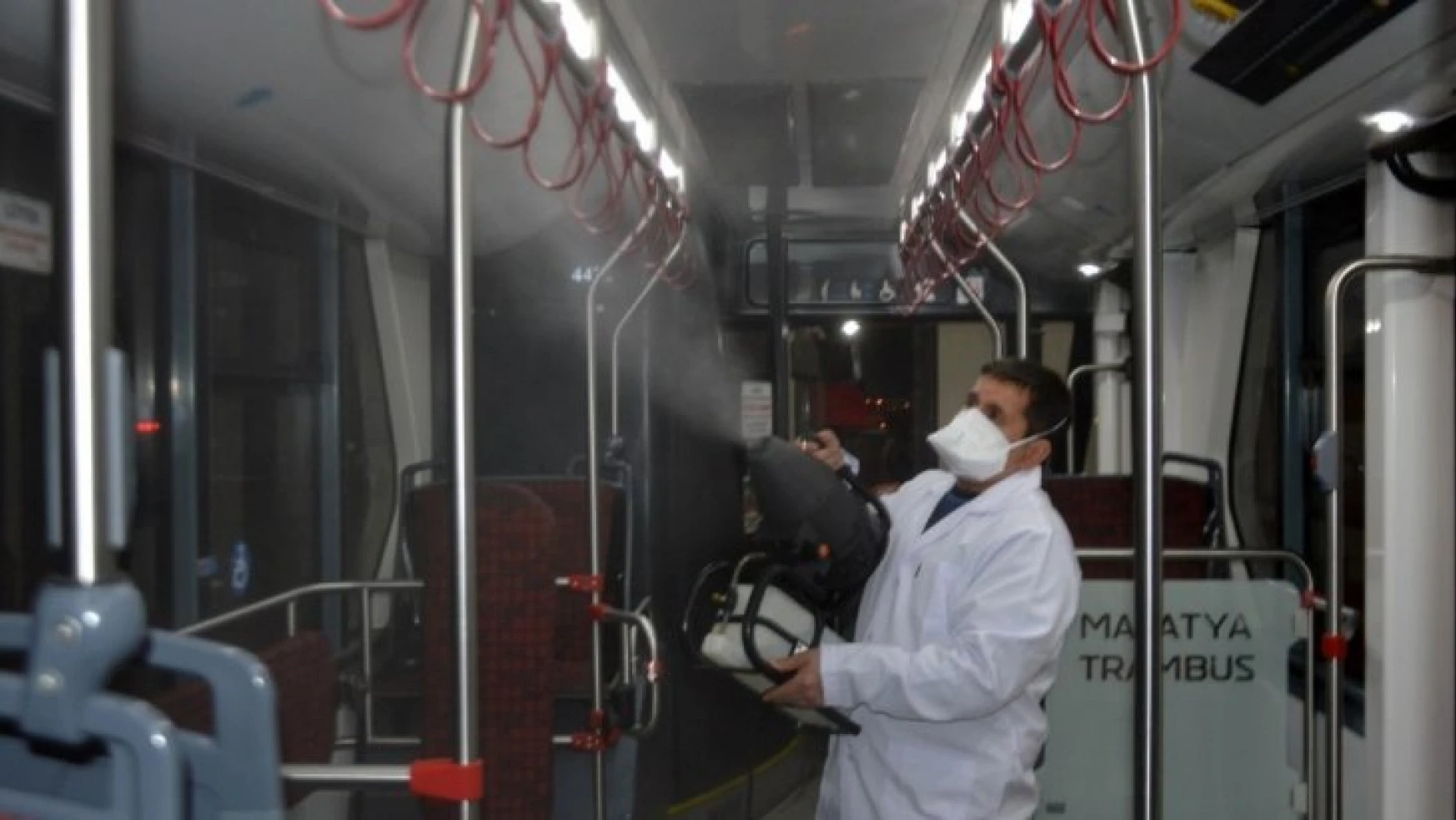 Malatya'daki otobüslerde dezenfekte çalışması