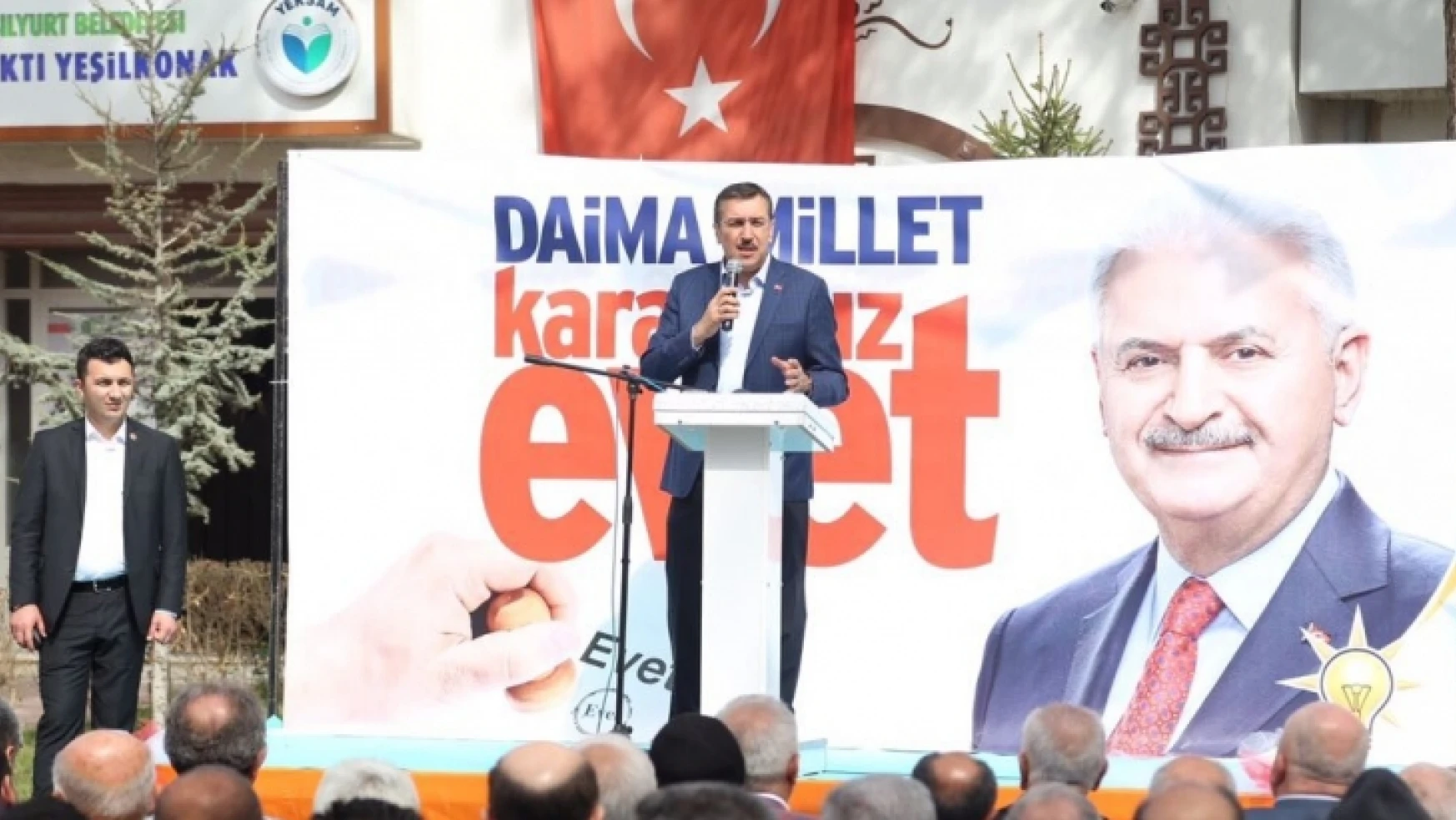 Bakan Tüfenkci'den skandal pankarta tepki